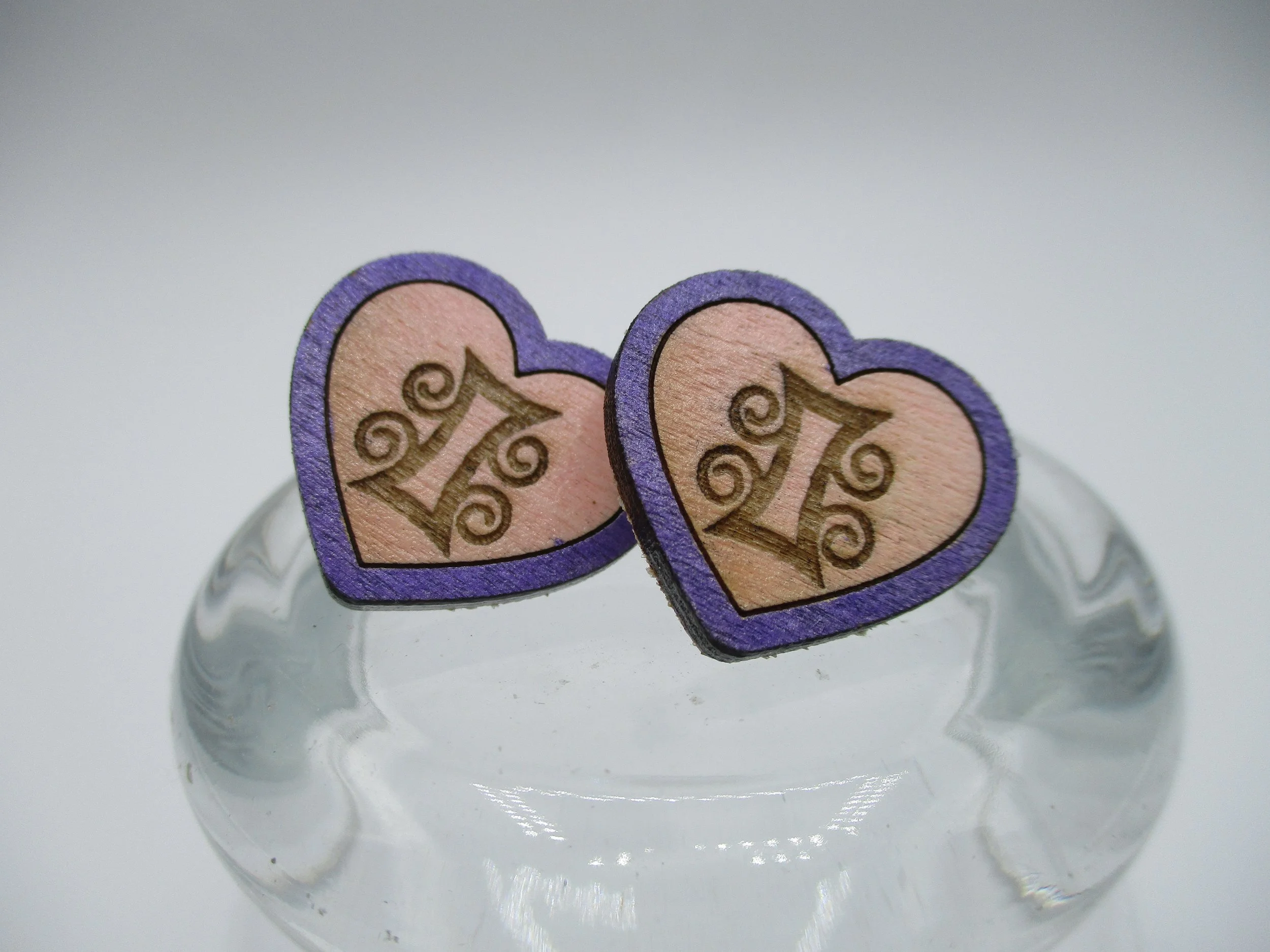 Tamfo Bebre heart Studs 2.JPG