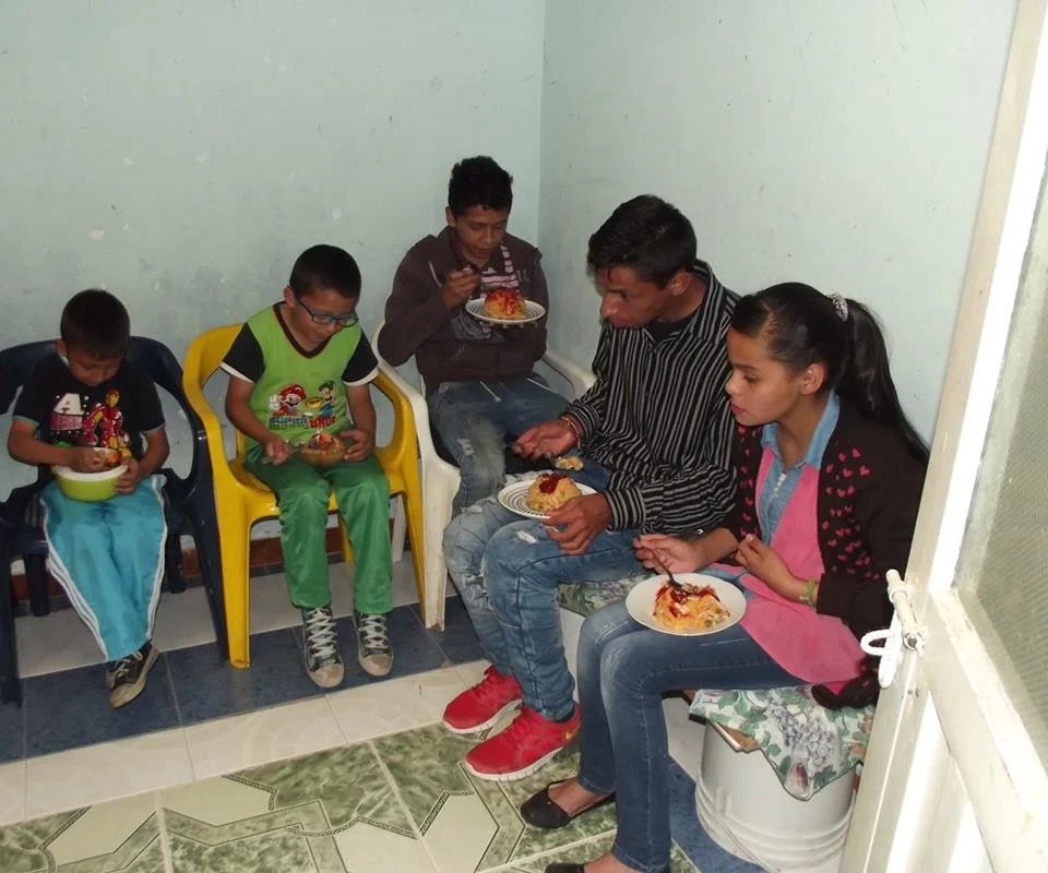 This templo belonged to an asspciation for the blind, and it was abandoned. I had to do general cleanup.