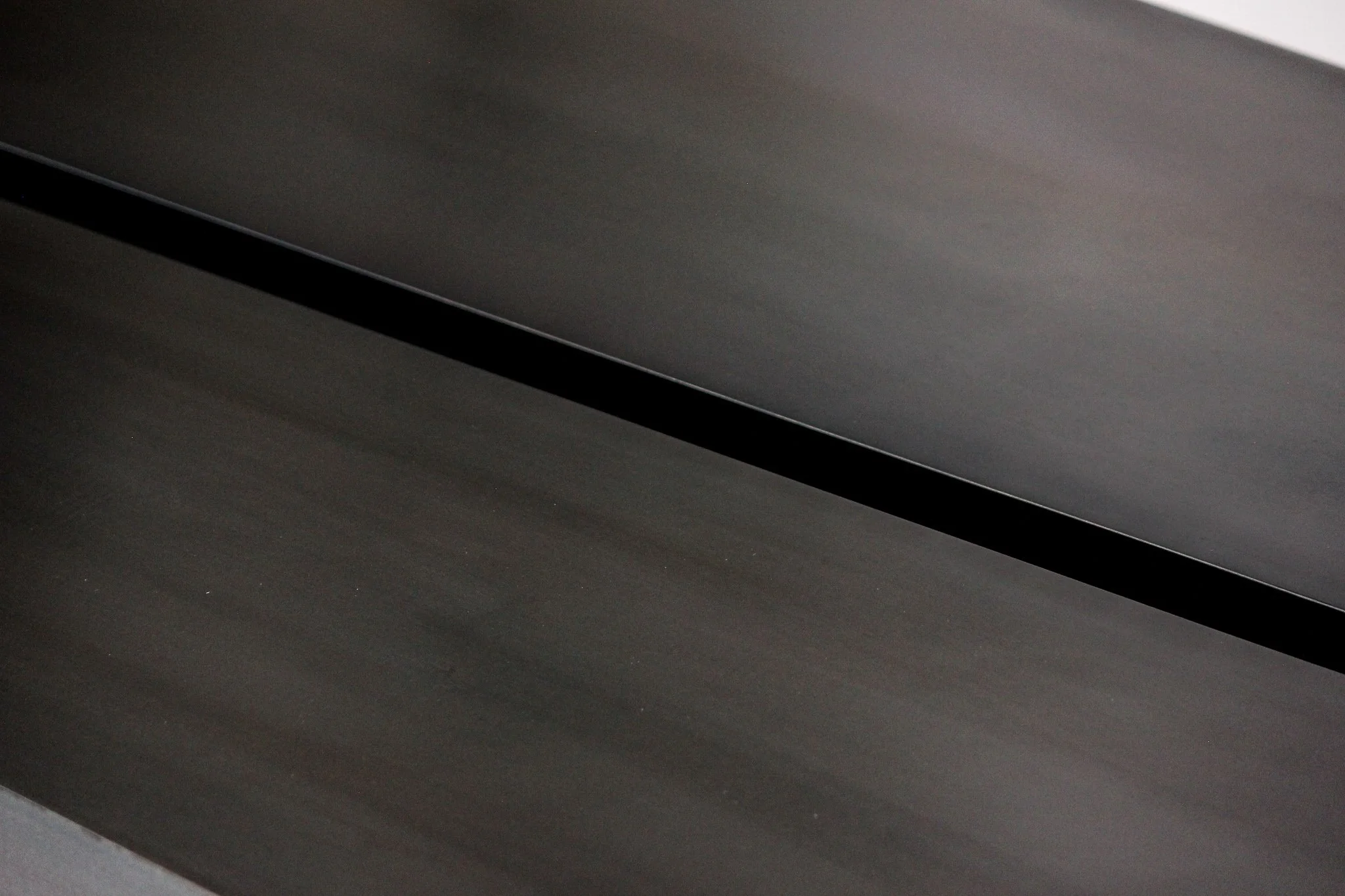 HADGE_Bevel_Coffeetables_Patinated steel_IV.jpg
