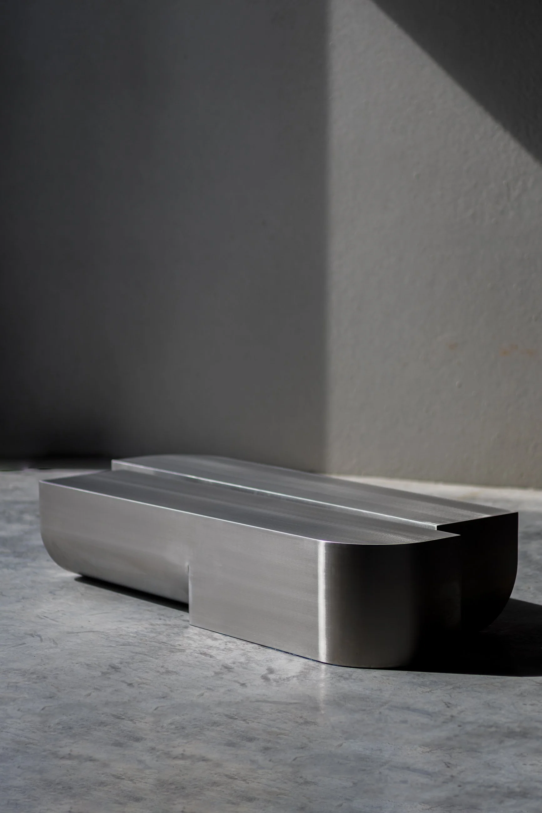 HADGE_Undum_COFFEETABLES II_Anaïs Lesy.jpg