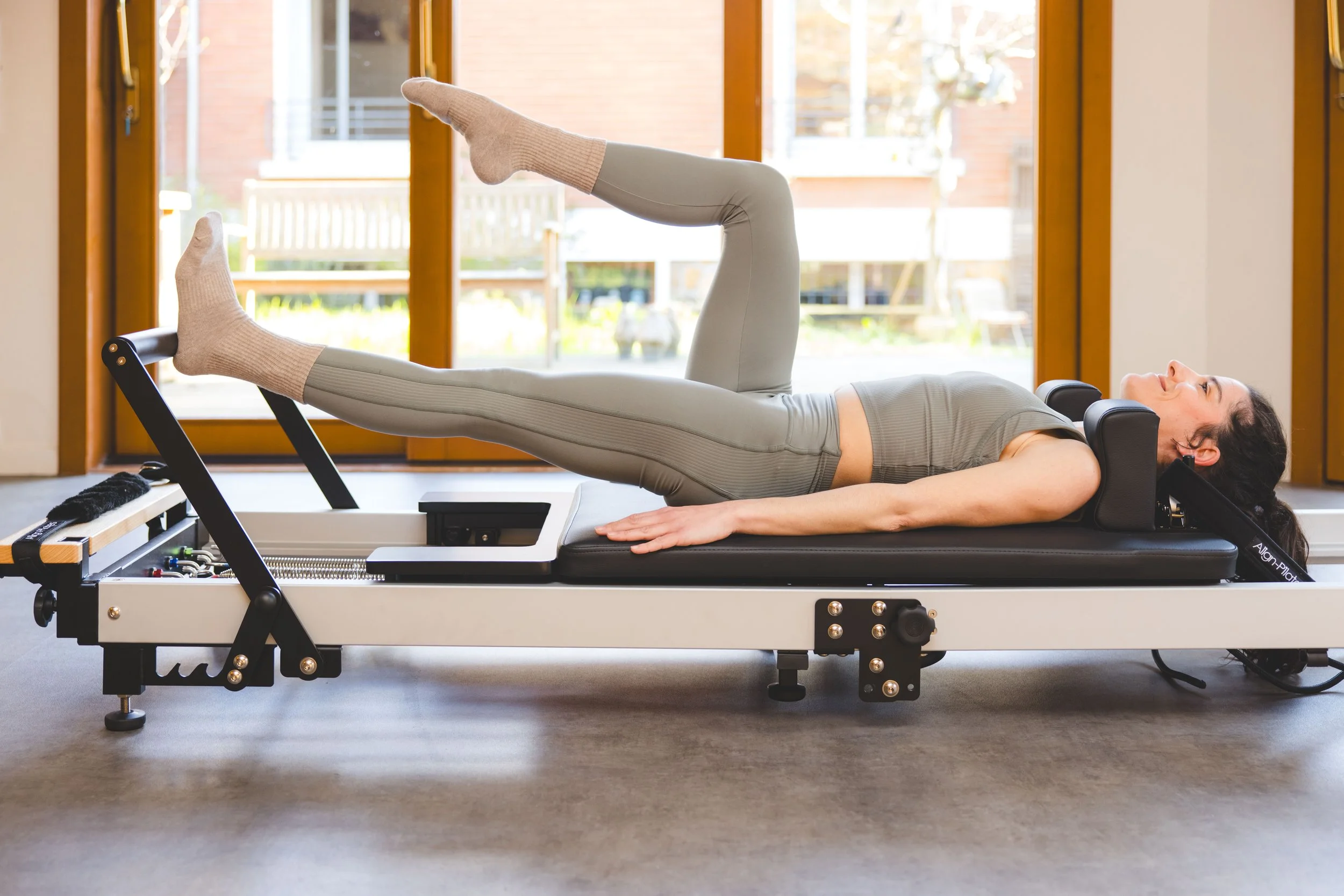 Cours de Pilates Reformer Nogent-sur-Marne — Jennifer Khermache Jenny Pilates