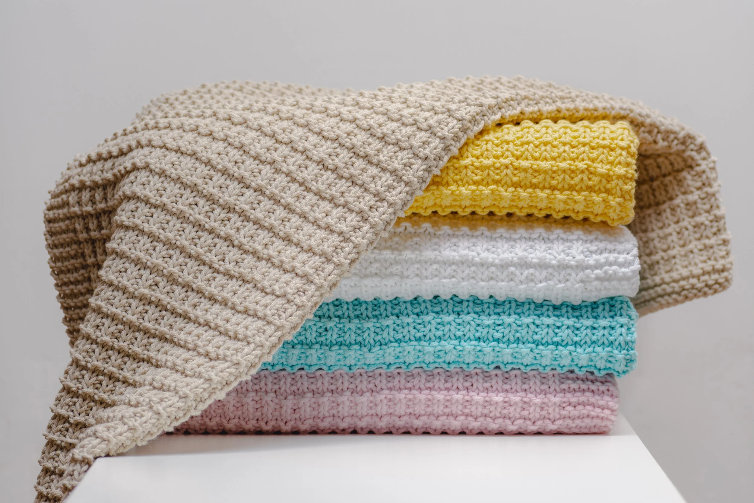 Little Hurdles Baby Blanket - KNITTING KIT - BEGINNER