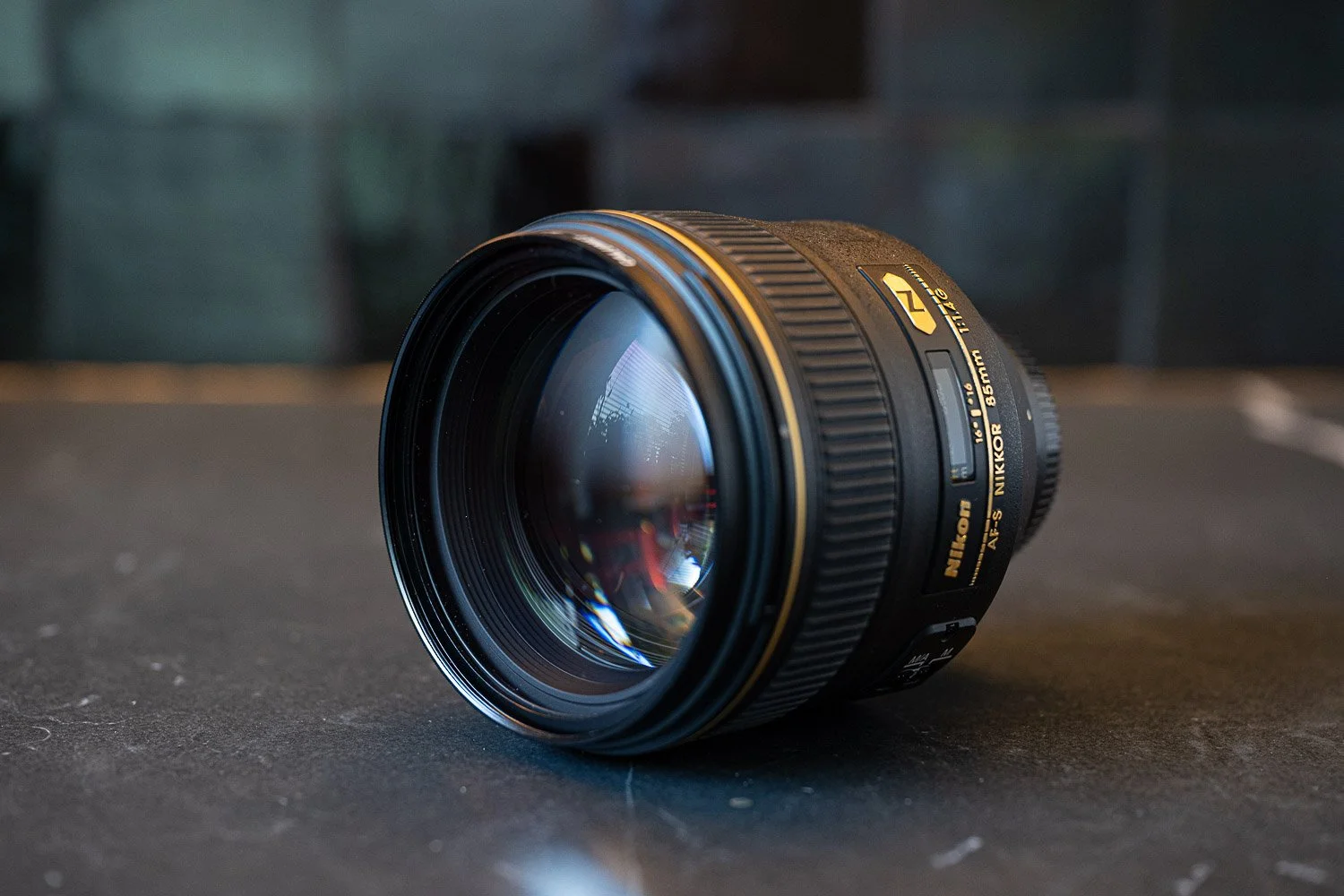 Fotos verkoop 26-38 Nikon lens front 85mm.jpg