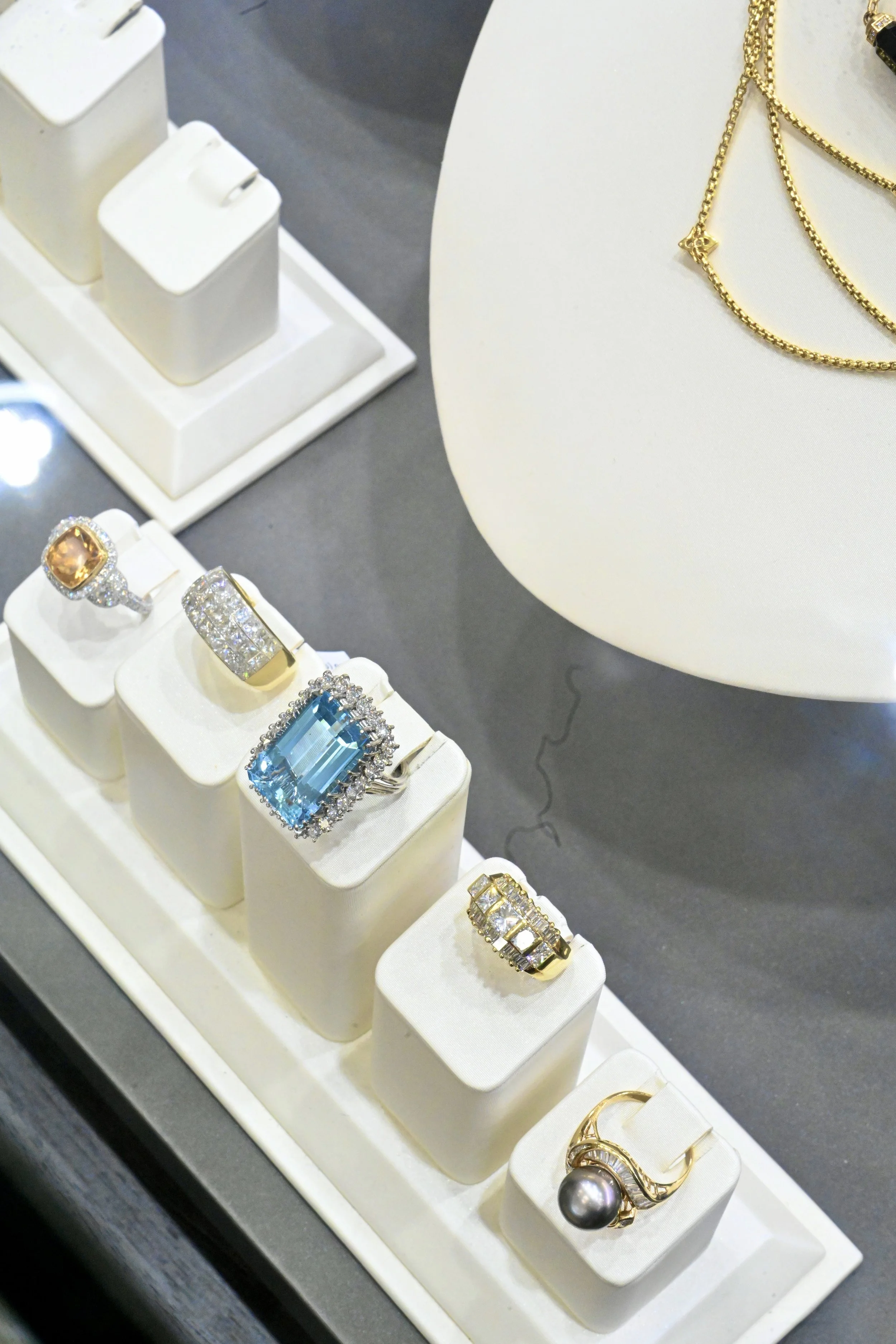 Beard's Diamonds Luxury Estate Sale, 2025