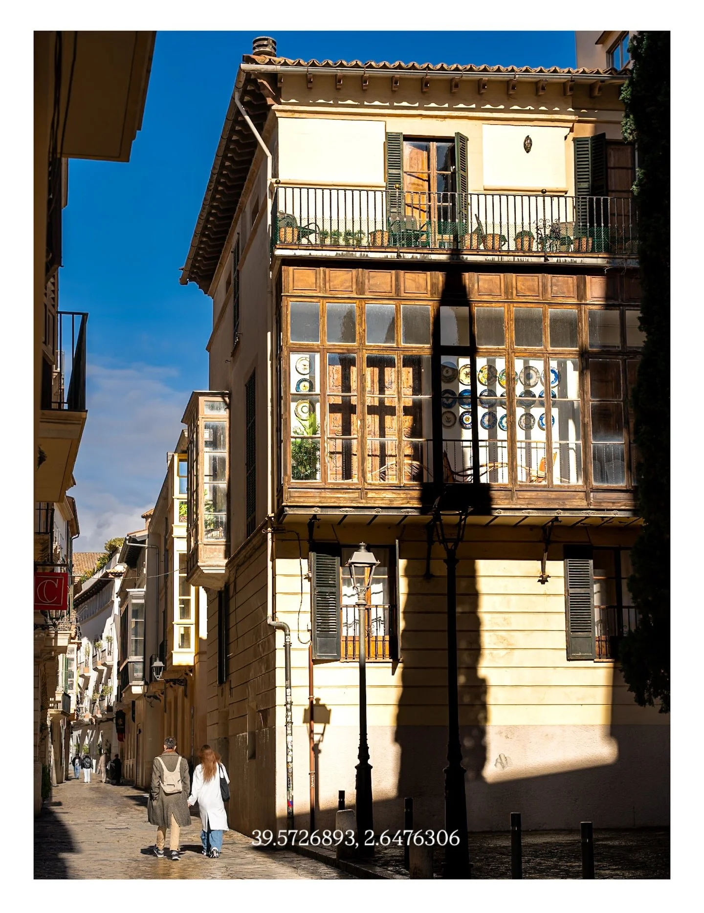 👀 &bull; JBo&rsquo;s View___________________________________________________
&bull; #fotografiacallejera #mallorca #igersmallorca