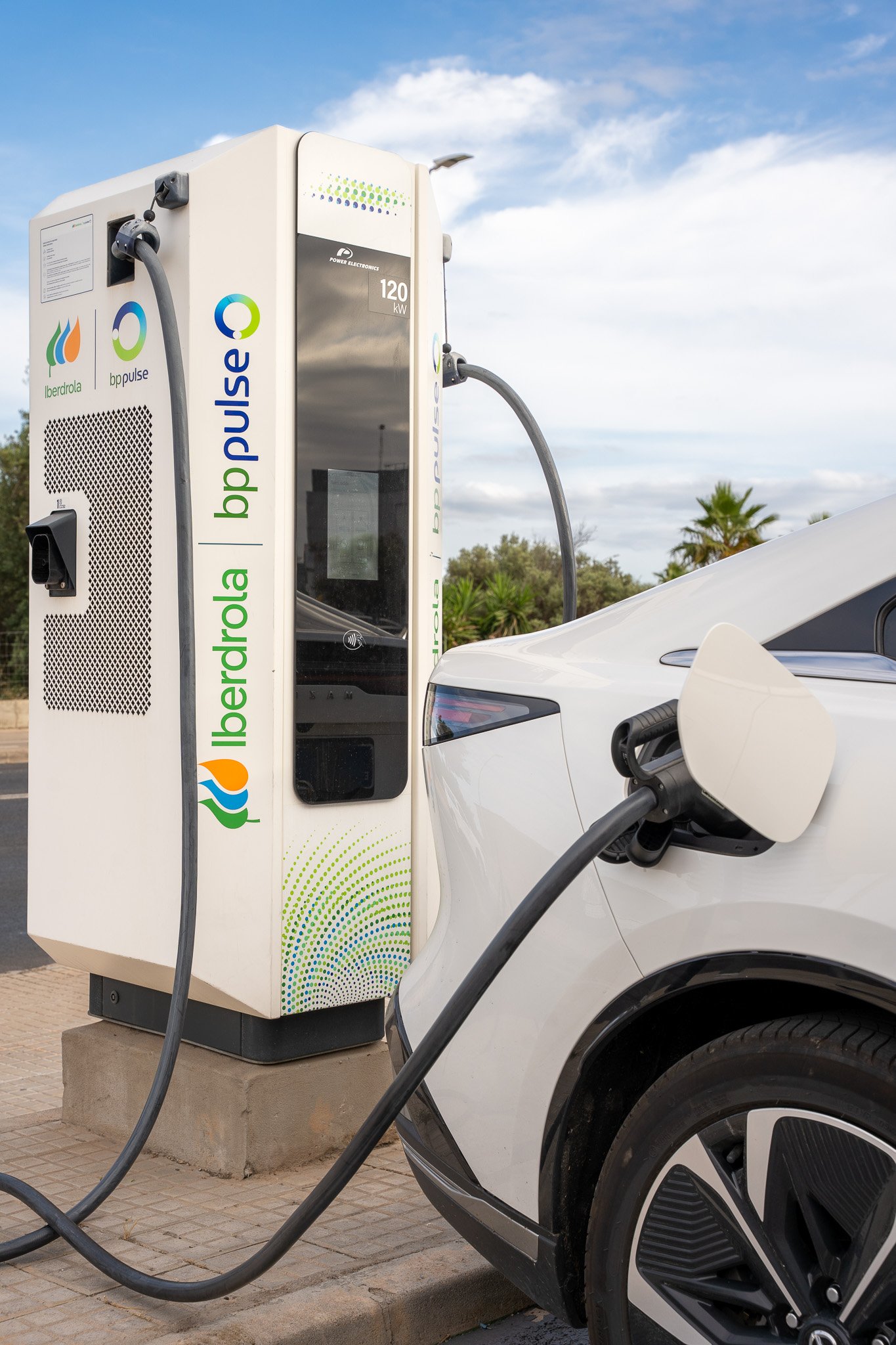 Fotografía puntos de carga eléctrica Mallorca