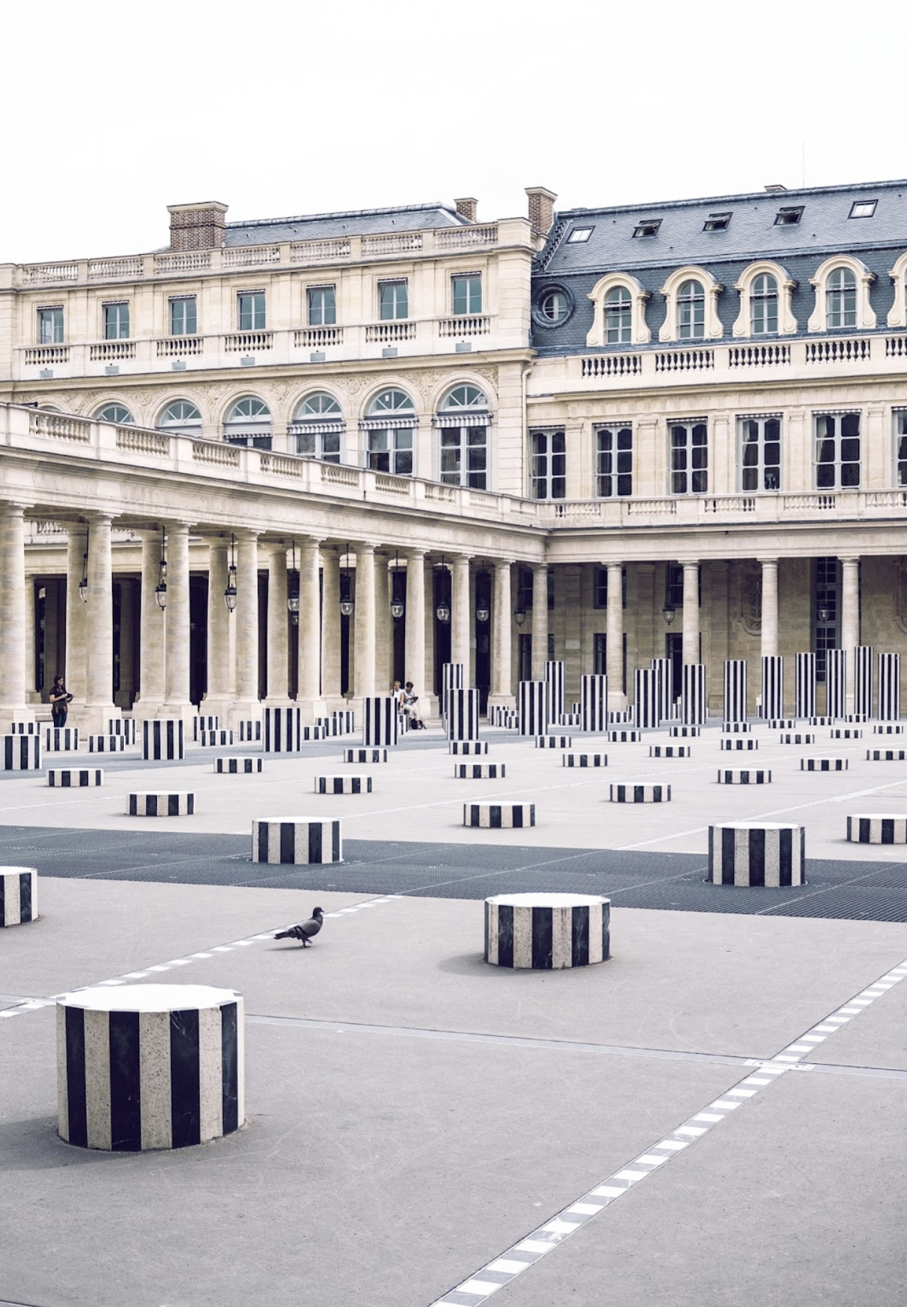 Paris Conciergerie gère des biens premiums dans les meilleurs quartier de Paris, comme à la Cour d'Honneur dans le 1er arrondissement