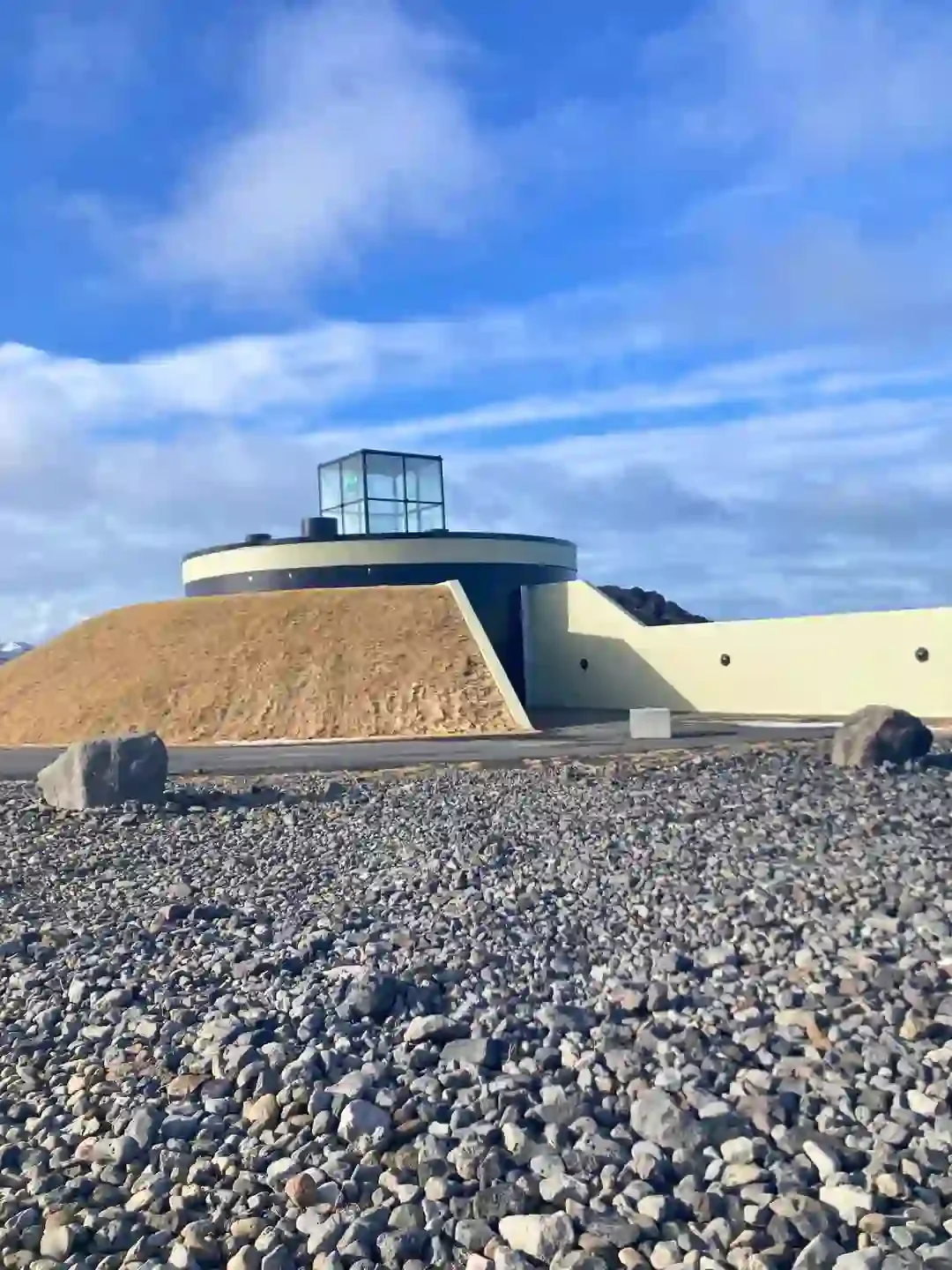 Copyright Knot Waste: Reykjavik, Iceland - Biophilic urban design by the ocean side. 
