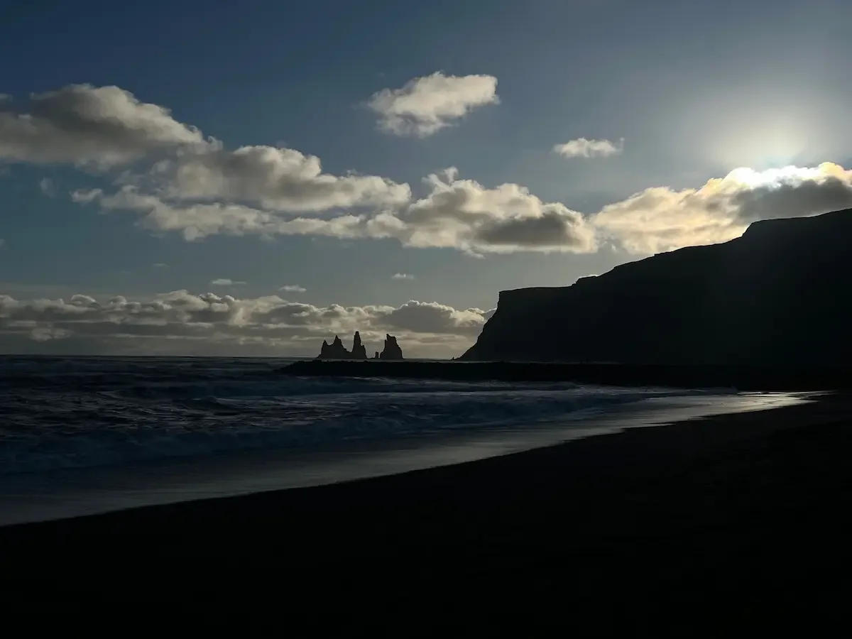 Copyright Knot Waste: Iceland - Reynisfjara black sand beach: The dramatic loss of sand in 2026 also cut off access to Hálsanefshellir Cave. Where visitors had previously been able to walk to the cave at low tide, the retreating beach left the sea re