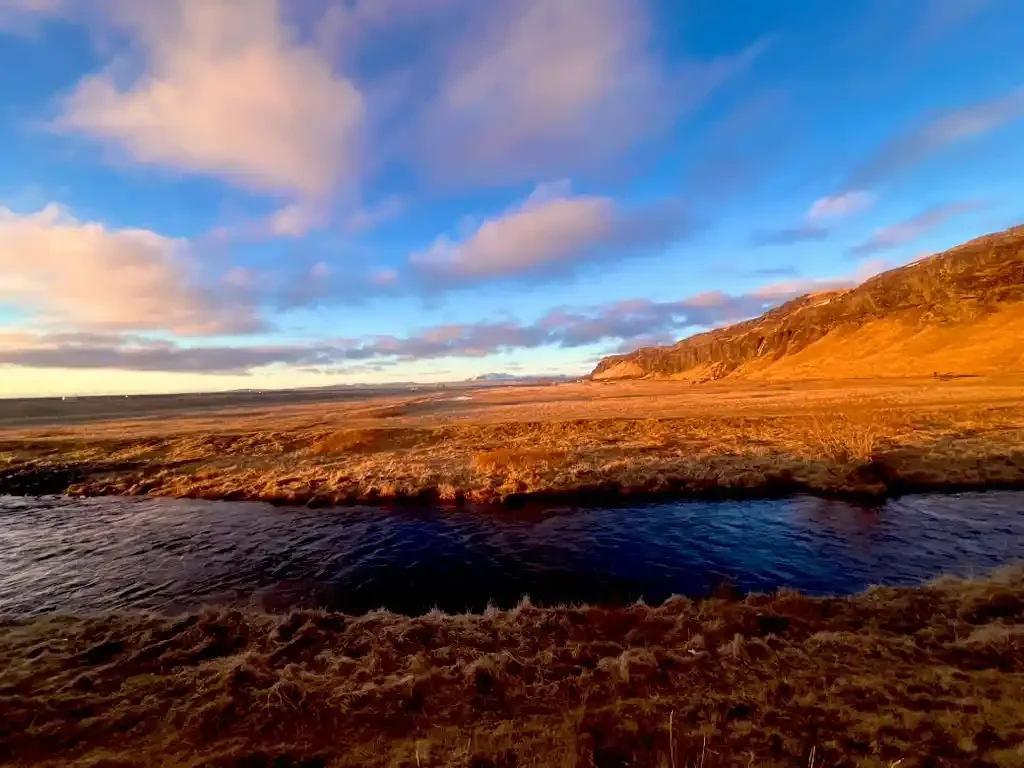 Copyright Knot Waste: Southern Iceland Coach Trip - Golden hour window snap shot.