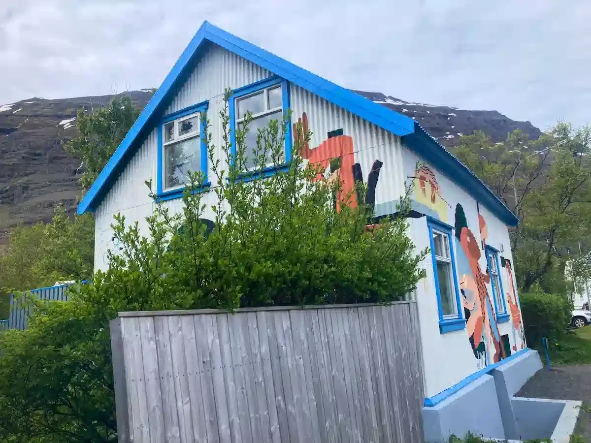 Copyright Knot Waste: Seyðisfjörður, Iceland - Skaftfell Art Center is actually the regional visual art center of East Iceland, fostering and presenting contemporary art on an international level... This  however, is just a pic of another creative bu