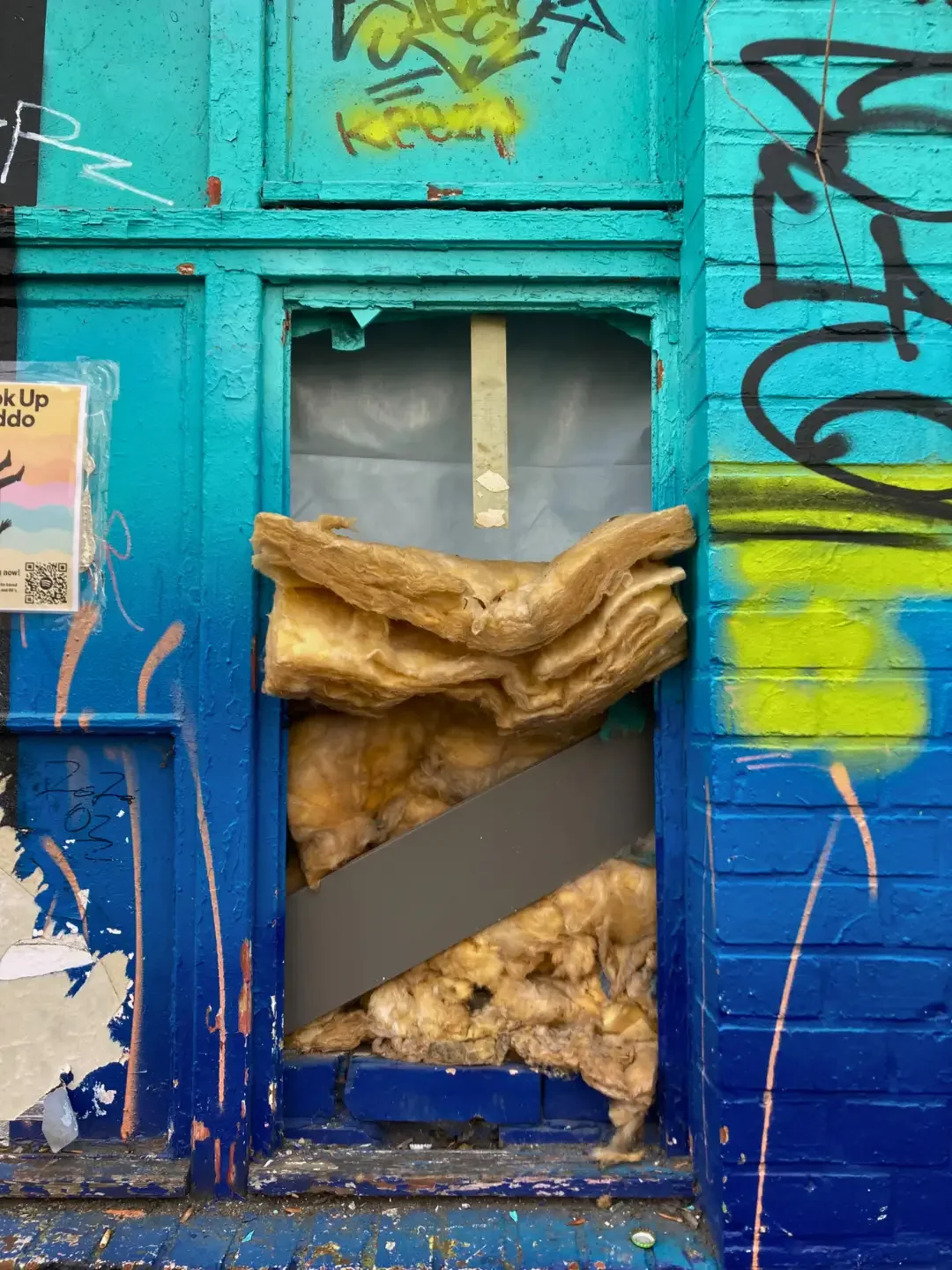 Urban Litter - kreuzberg - berlin - germany - foam - watste - blue - wall.webp