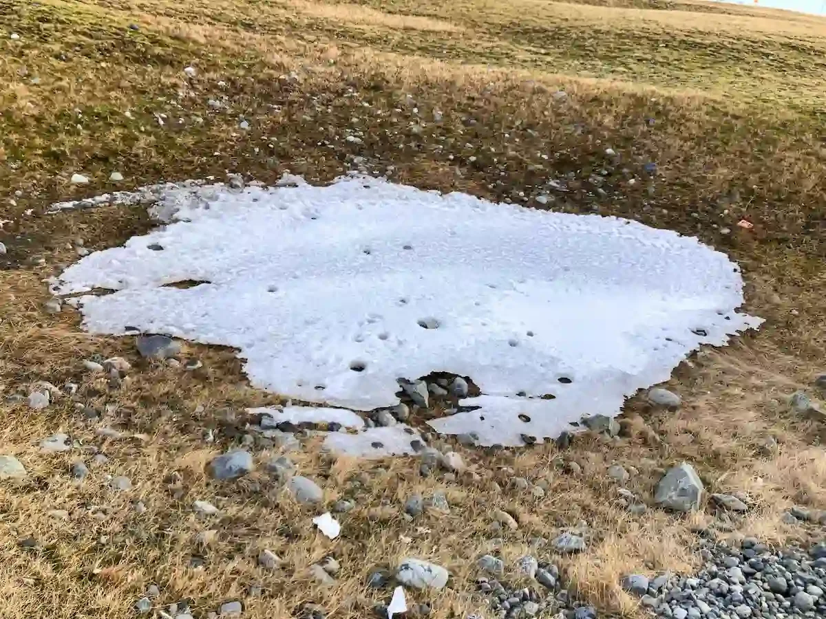 Copyright Knot Waste:  Iceland, Jökulsárlón Glacier Lagoon - Ground frost close to the lagoon.