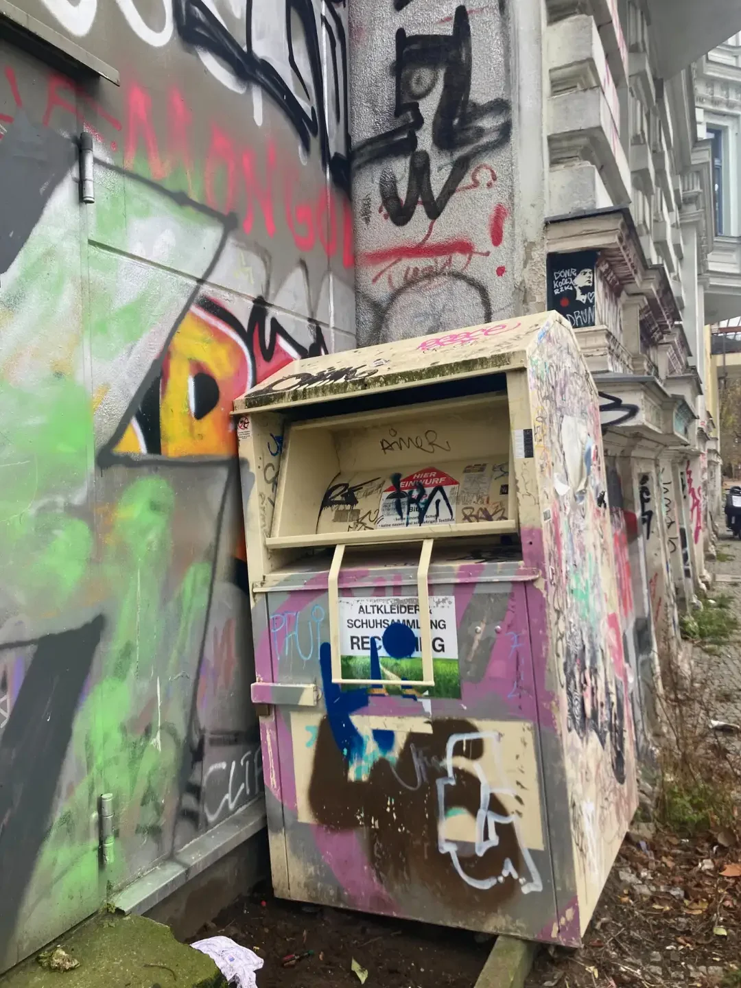 Urban Litter - berlin - germany - clothes - bin .webp