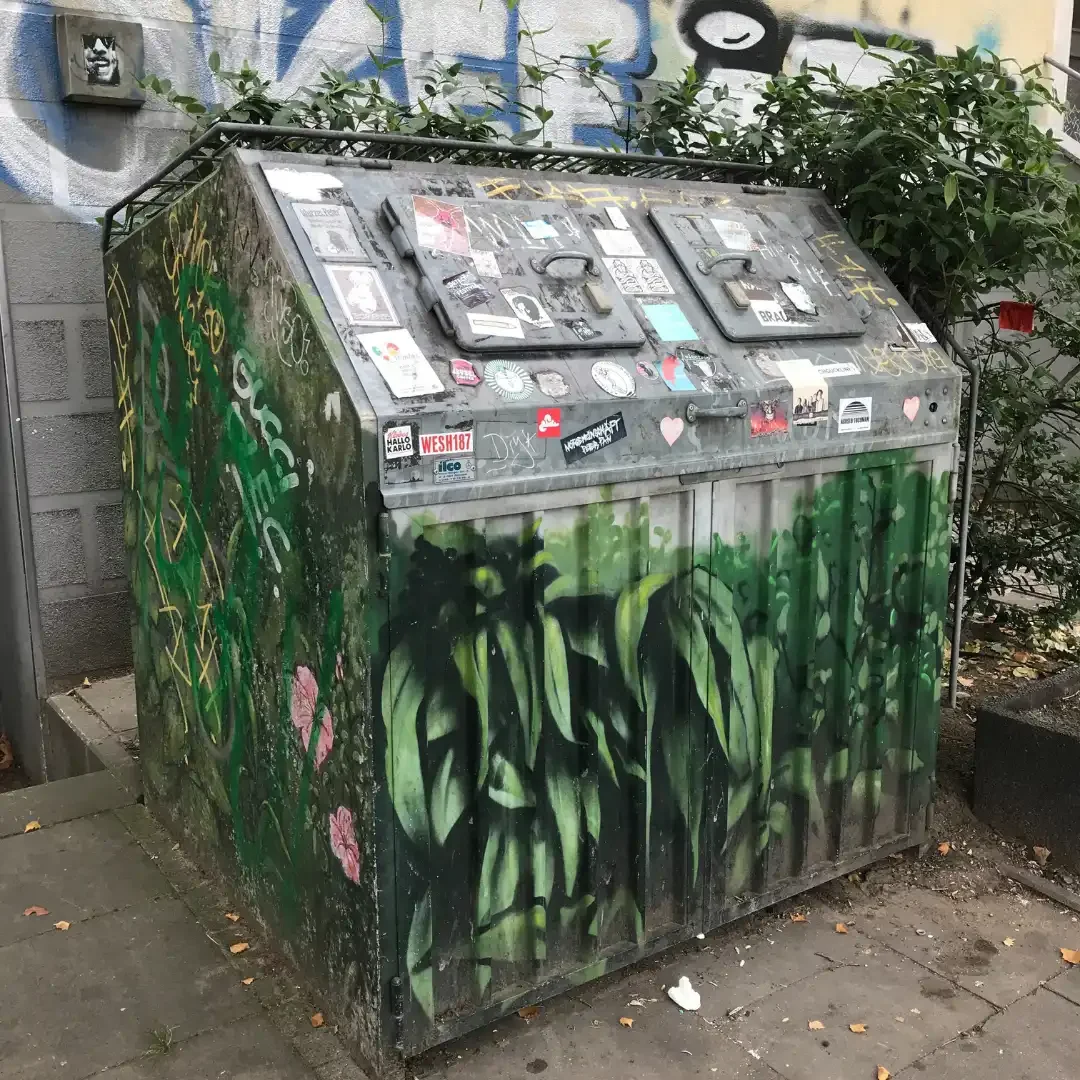 Biophilic Design - Berlin - Germany - greenery - mural - recycle - bin .webp
