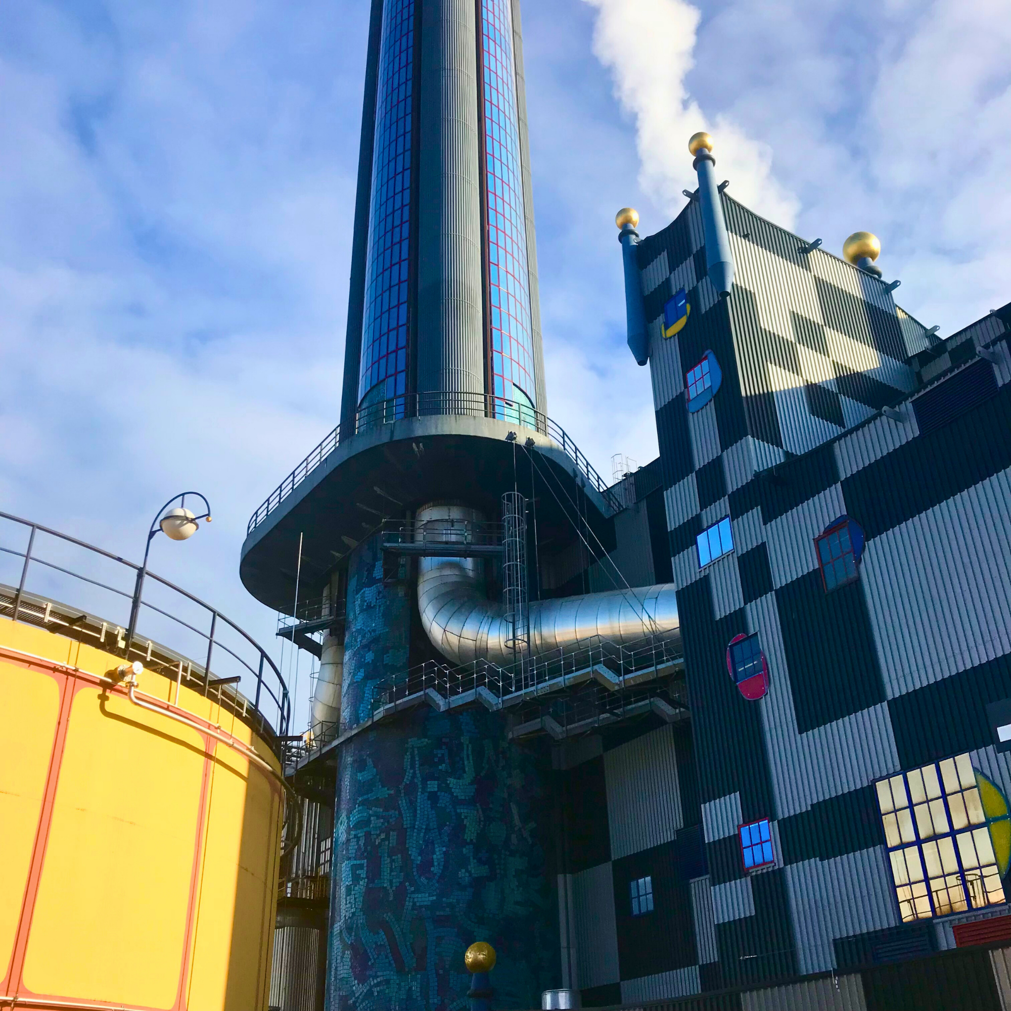 Upcycled Places - vienna - austria - hundertwasser - waste - disposal - unit.png