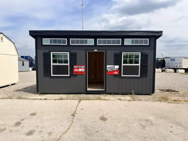 Studio 10x20