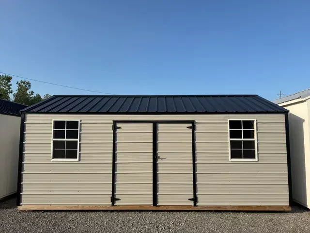 Metal Side Utility 10x20