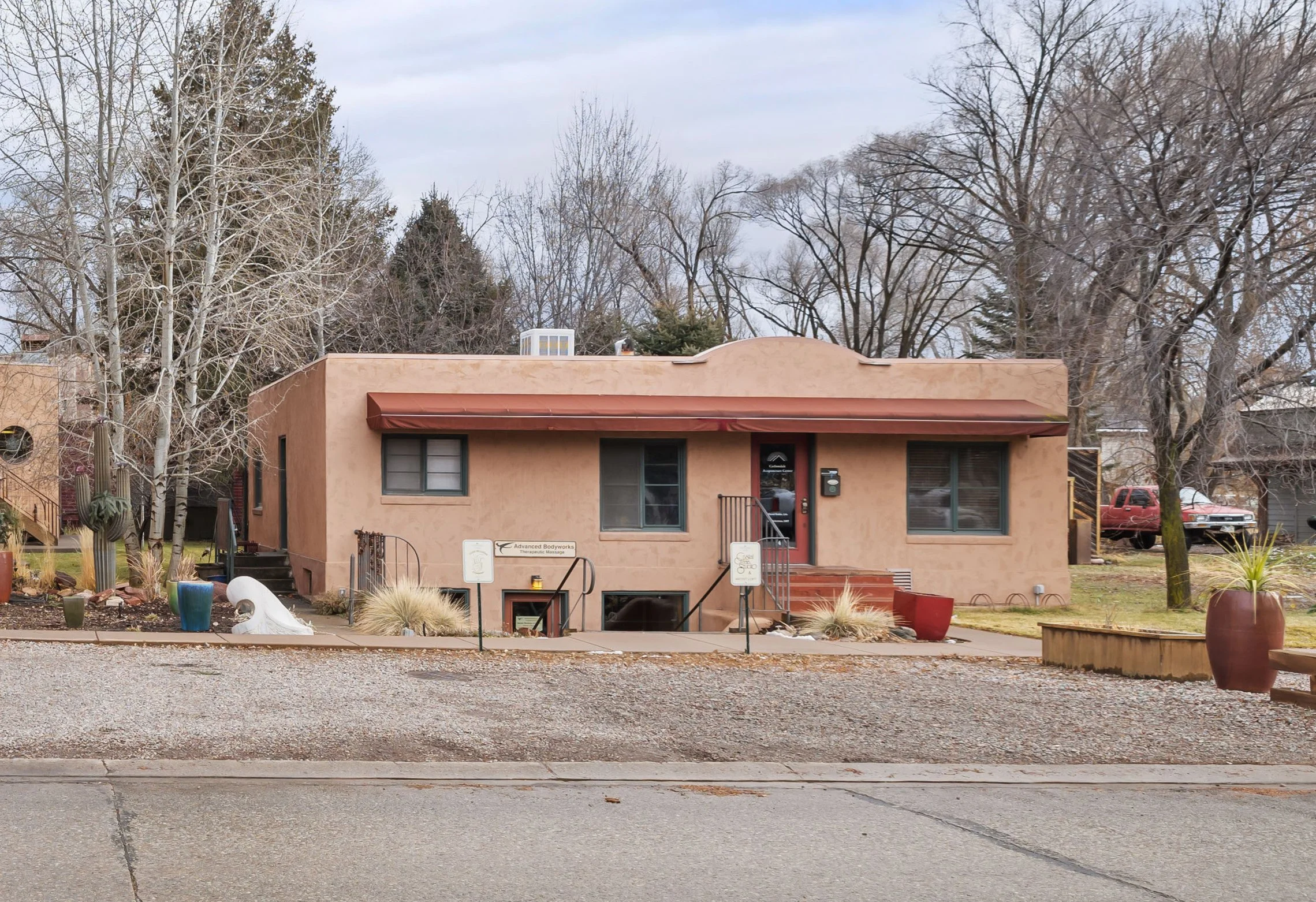 52 54 weant exterior 2.jpg