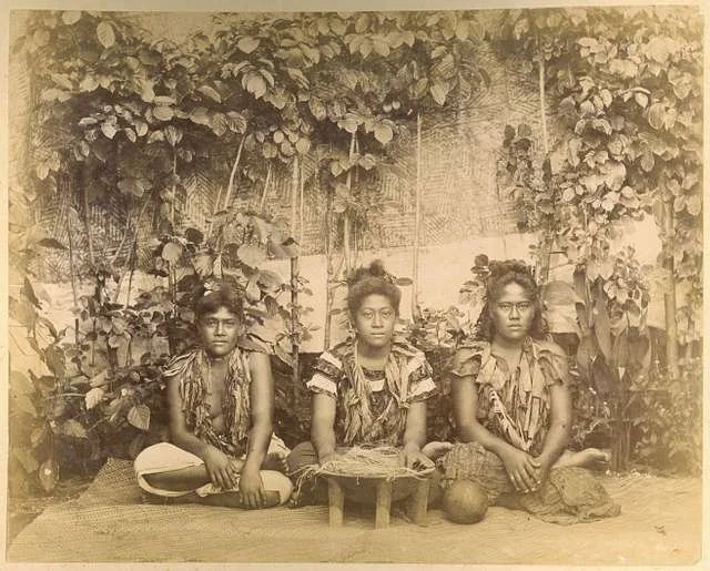 three-samoan-women-preparing-to-make-kava-ca-1890-a5a818.jpg
