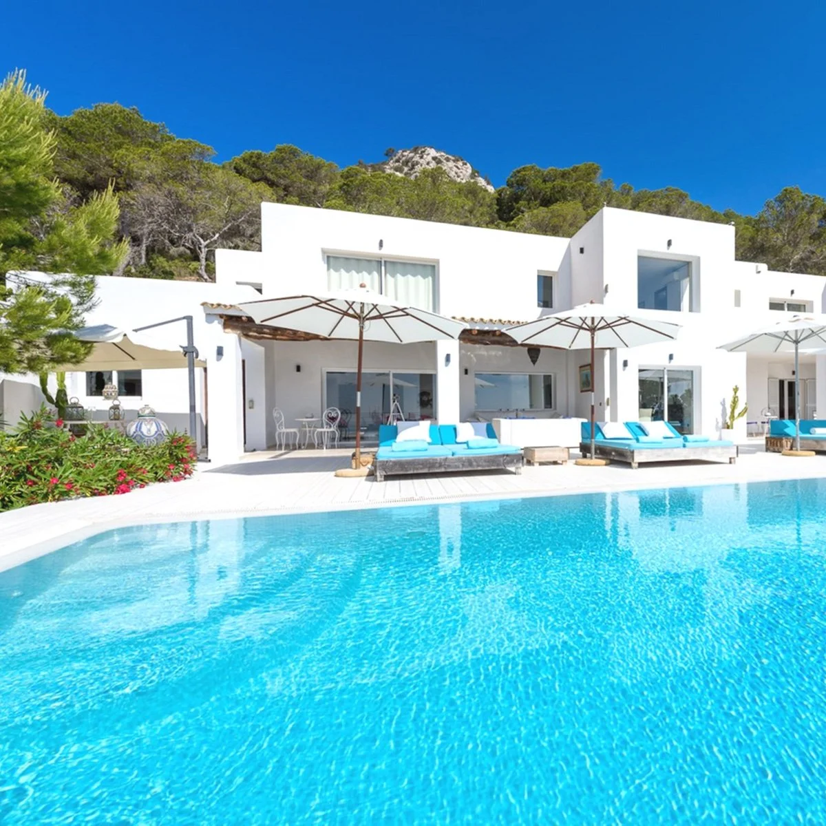 Resorts, villas, retreats