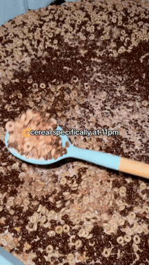 Deliveroo CM (7).gif