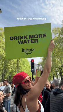 Deliveroo CM (4).gif