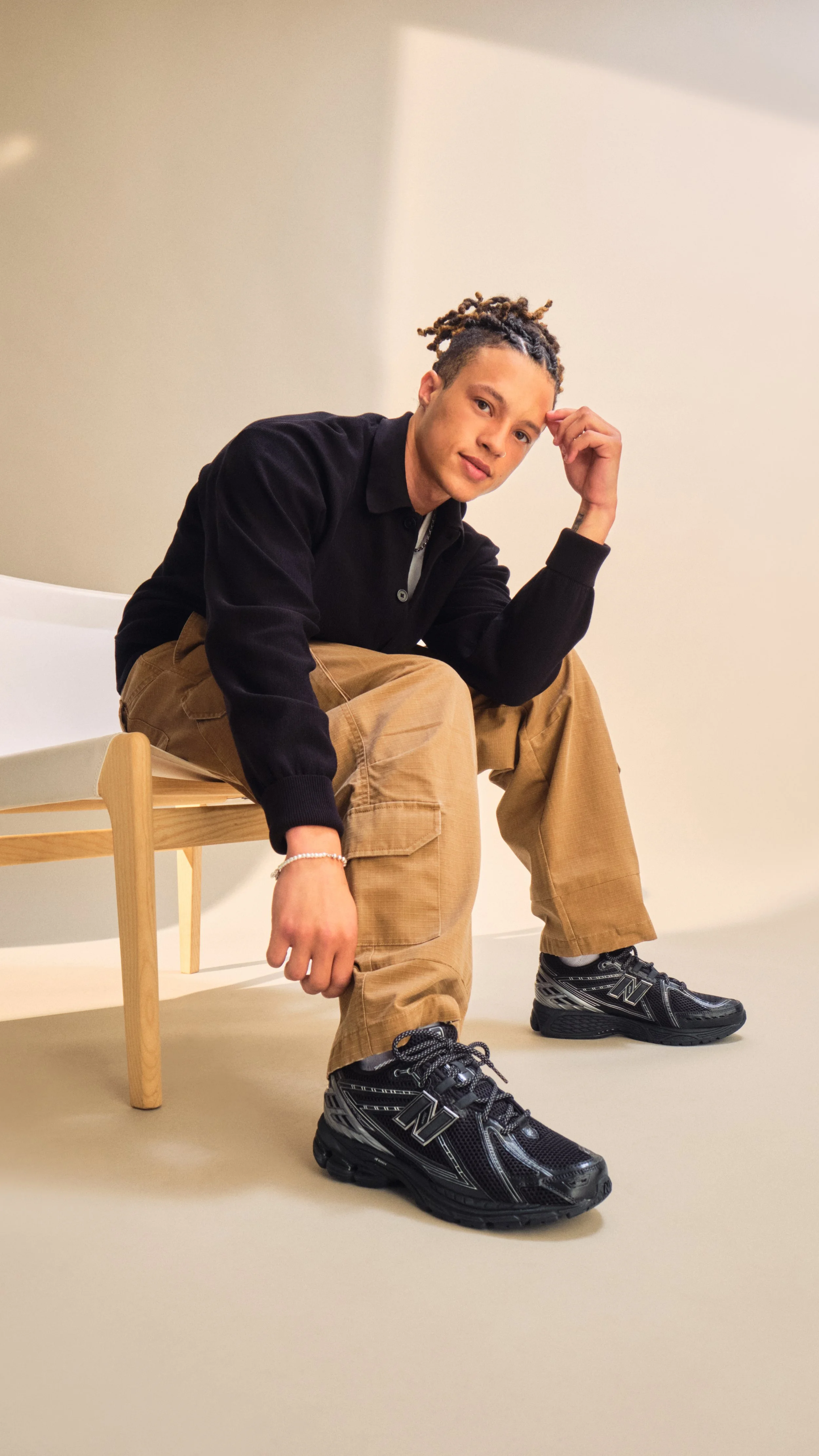 FL_Q3_BTS_MENS_NEWBALANCE_LIGHTBOX_LOOK11_01341.jpg