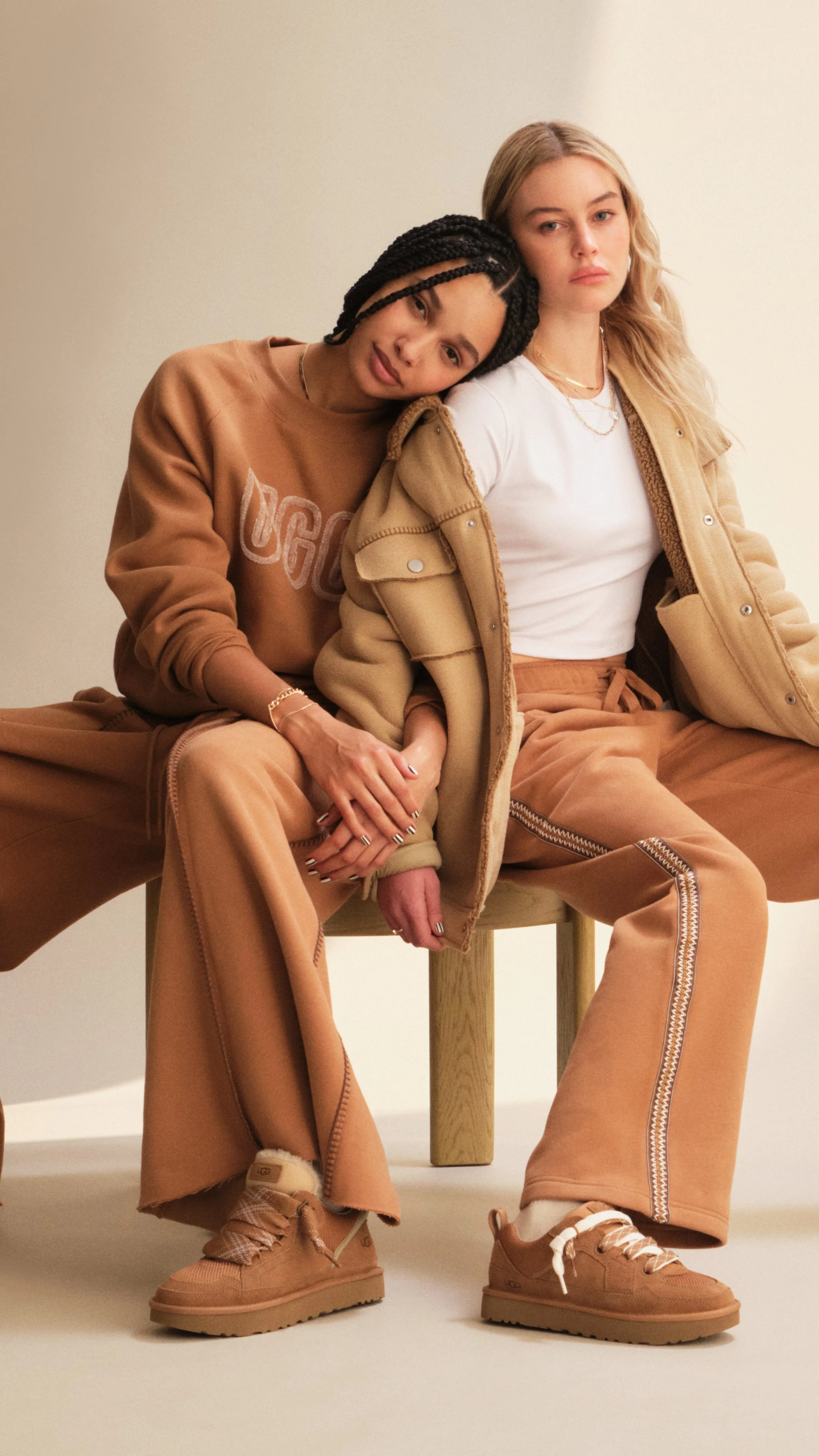 FL_Q3_BTS_WOMENS_UGG_LIGHTBOX_LOOK27_02922.jpg