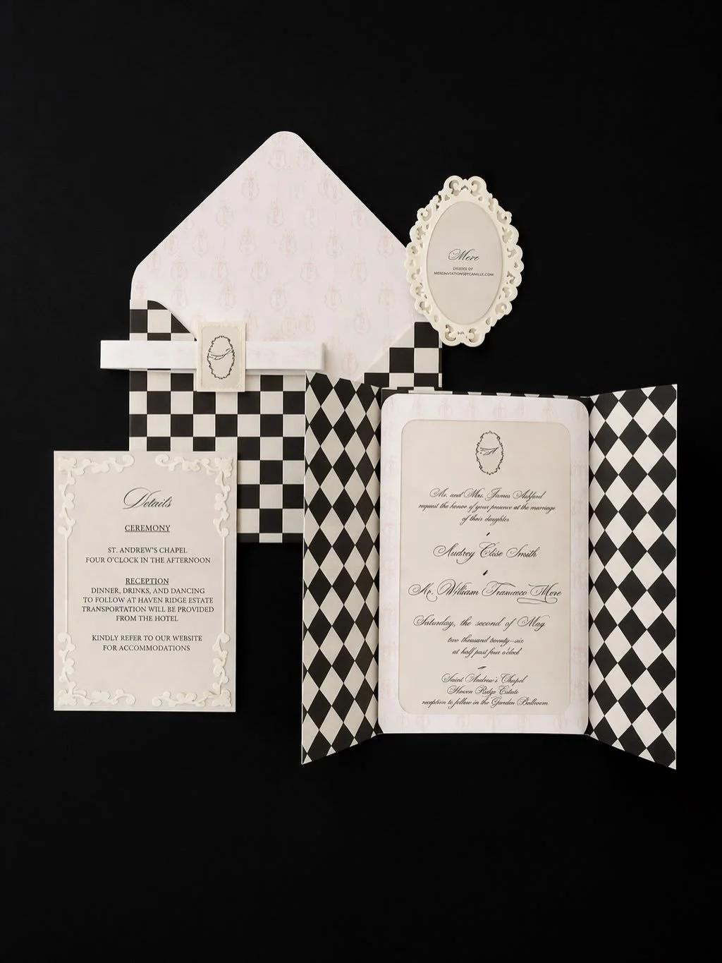 We are loving this b&amp;w invitation suite #weddingphotography #weddinginspiration #weddingdesigner
