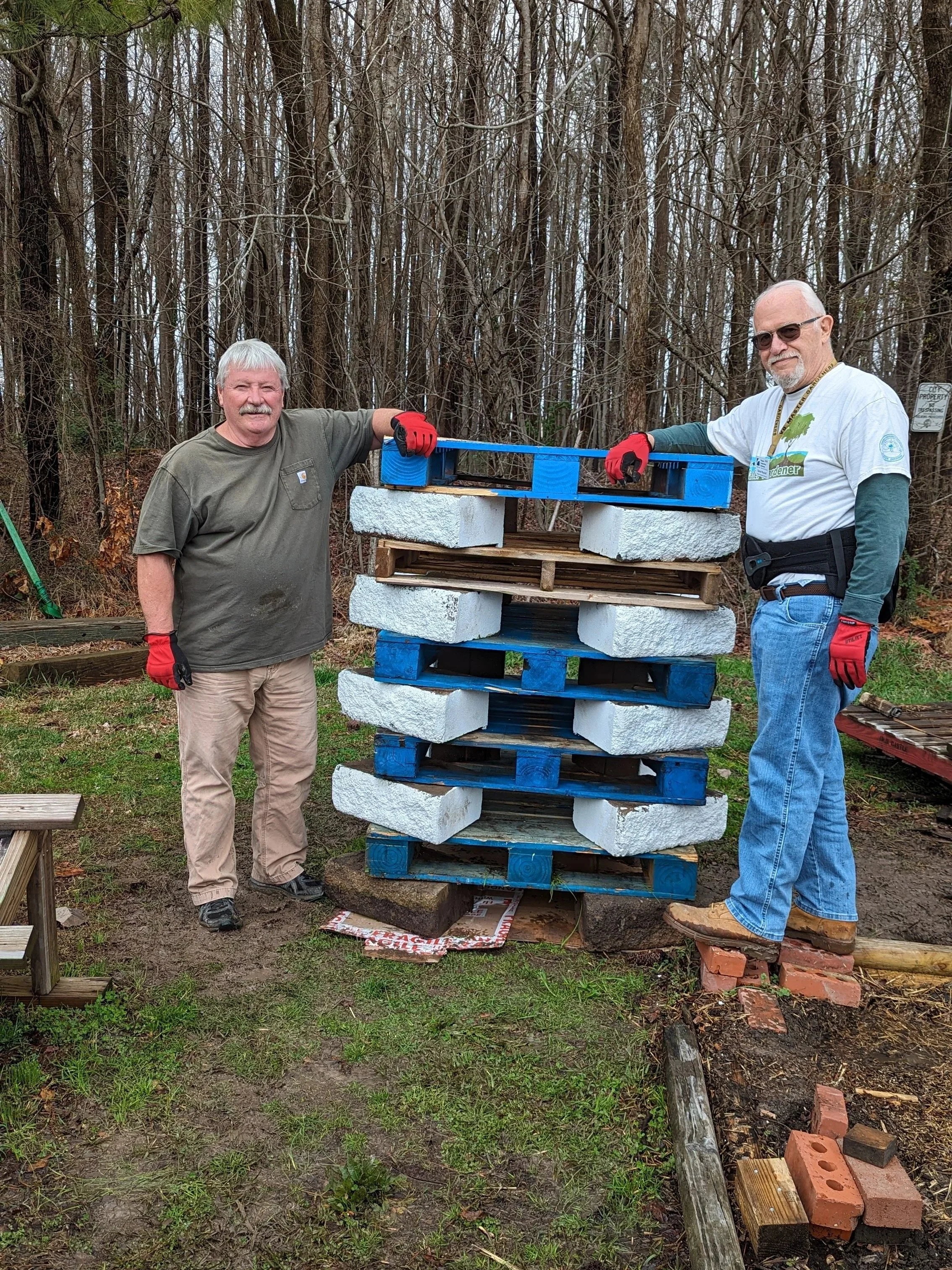 Master Gardeners working 
