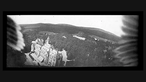 Neubronner 1908: Bird's-eye aerial photograph captured by a pigeon-mounted camera – Kronberg, Germany