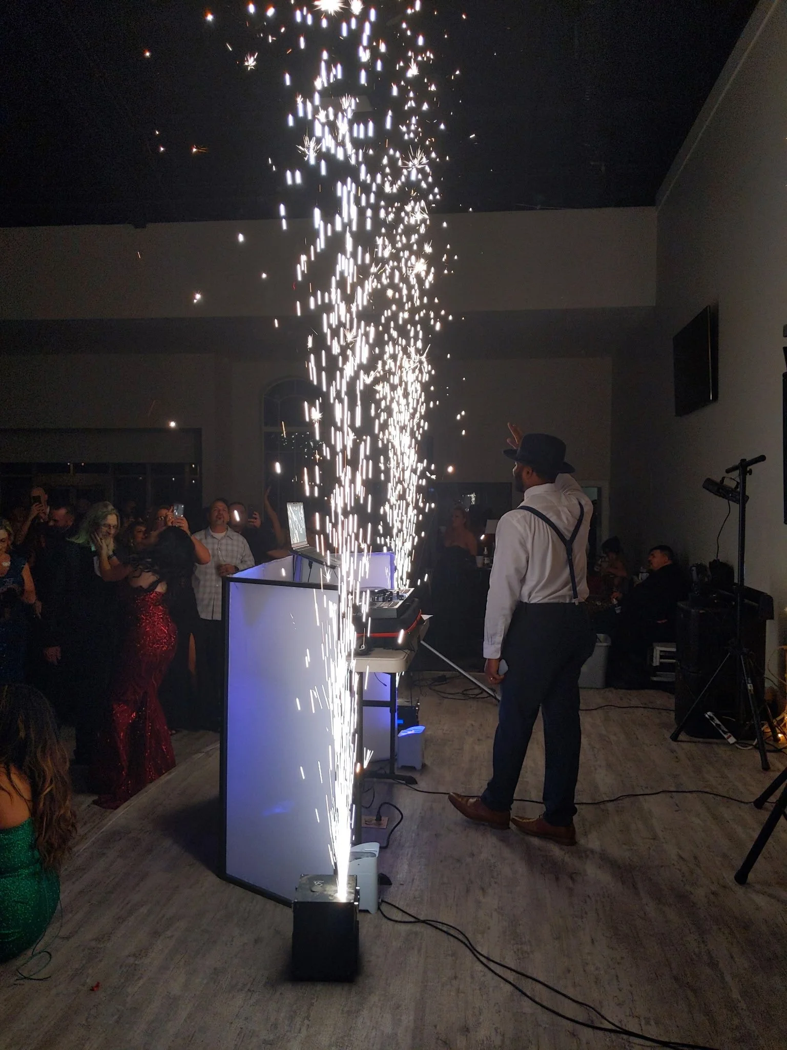Cold Sparklers,  DJ Special Effects 