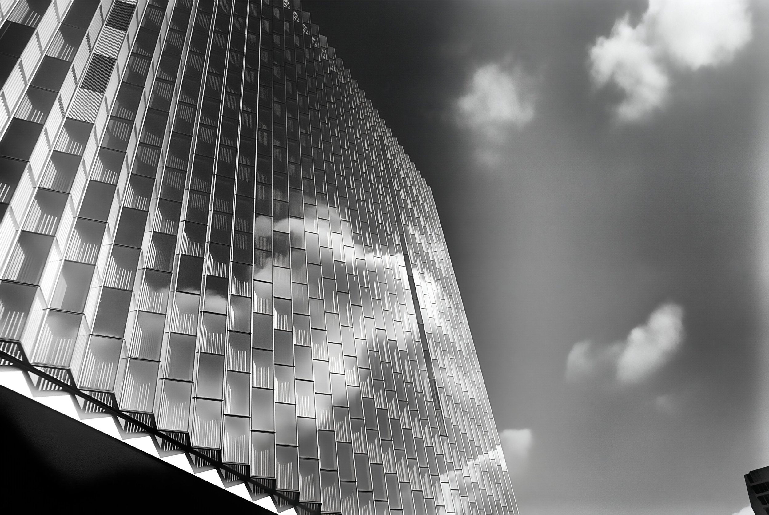 QR  171553LA BBuilding Rollei RPX 400.jpeg