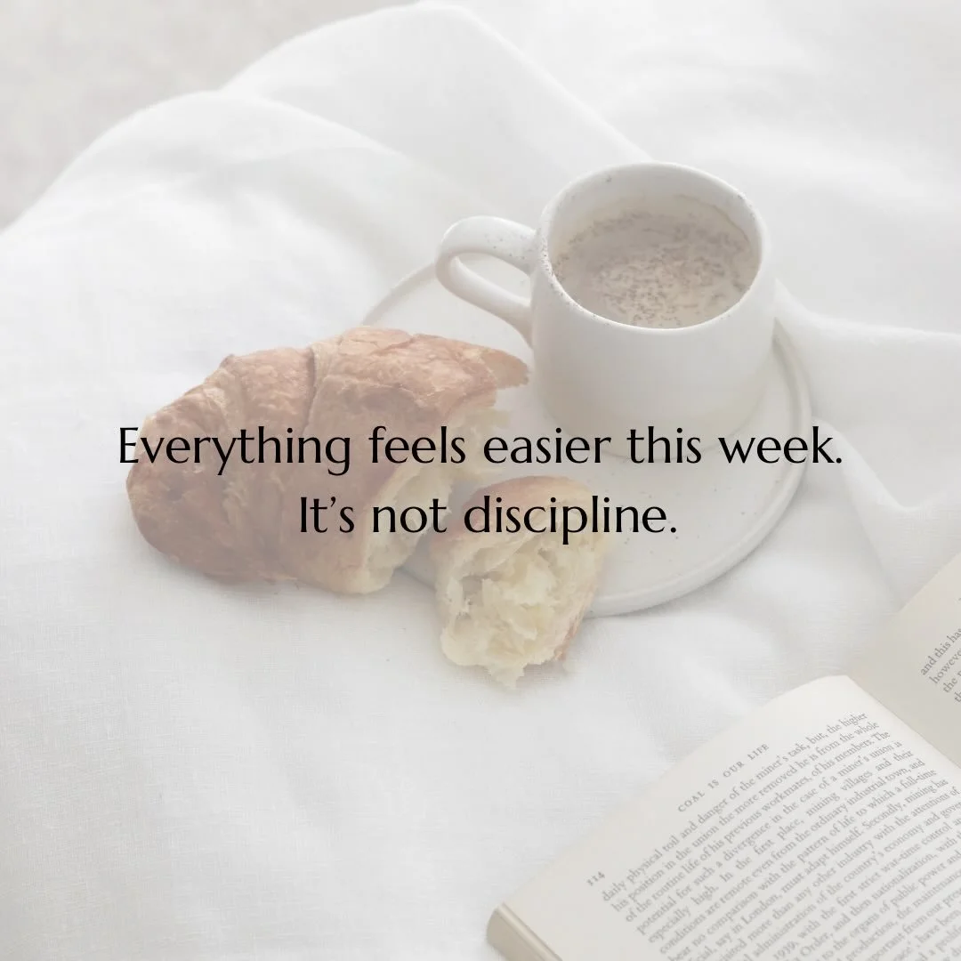 This is the follicular phase.

Following menstruation estrogen begins to rise and metabolism shifts into a more insulin sensitive state. Glucose regulation becomes more efficient. The nervous system becomes less reactive.

Many women notice:
More sta