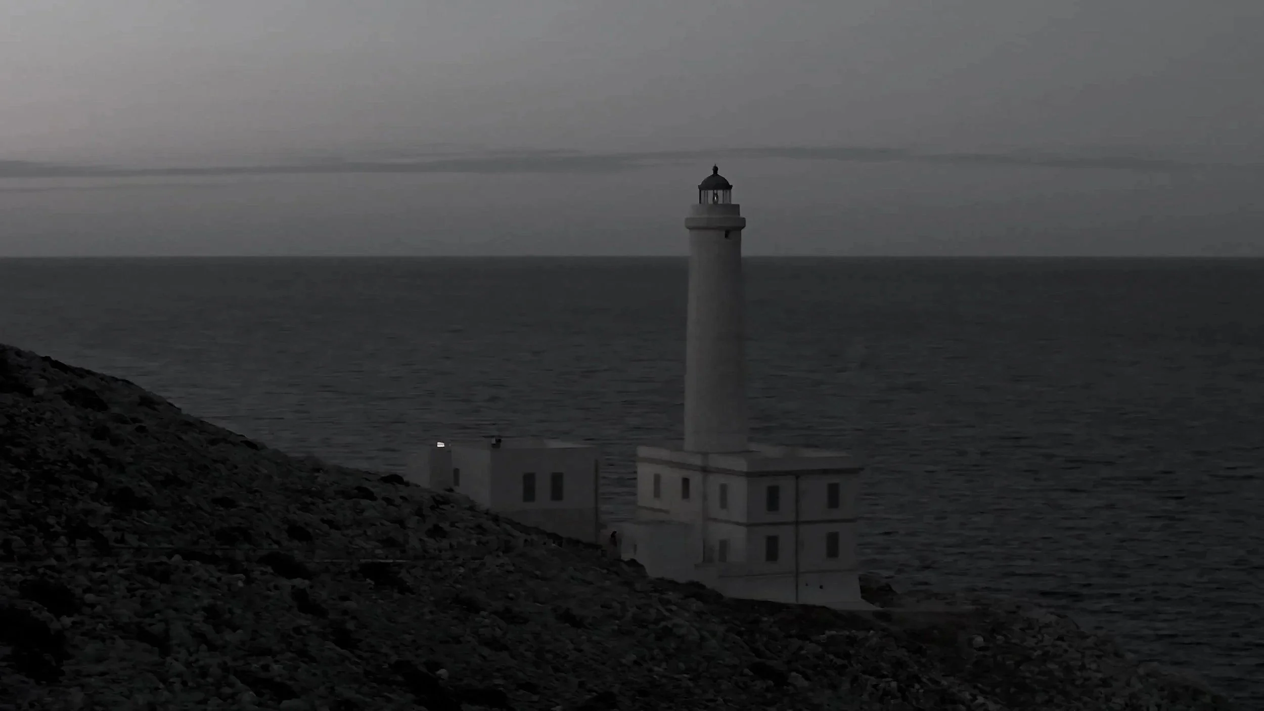 Lumino_Homepage video_b+w.00_00_00_00.Still001.jpg