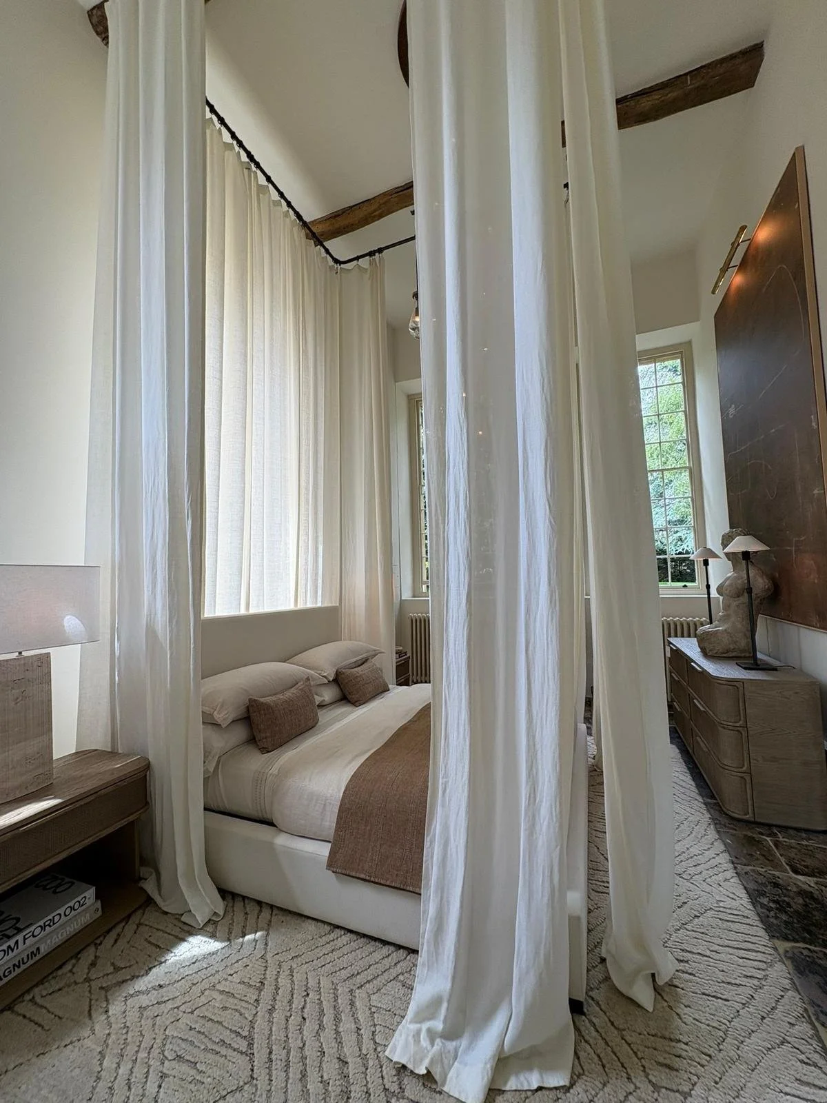 The Room as Nervous System