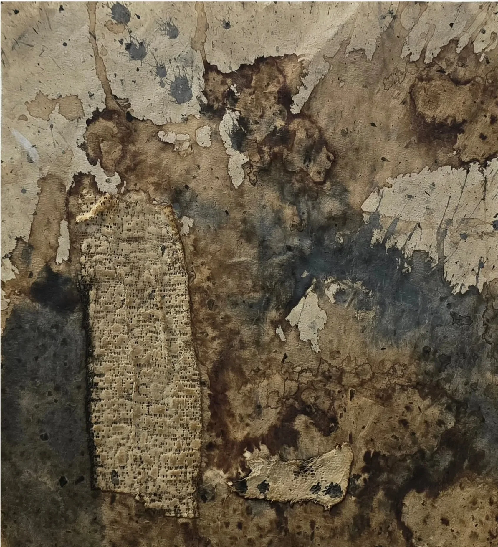 Between Ash and Dust