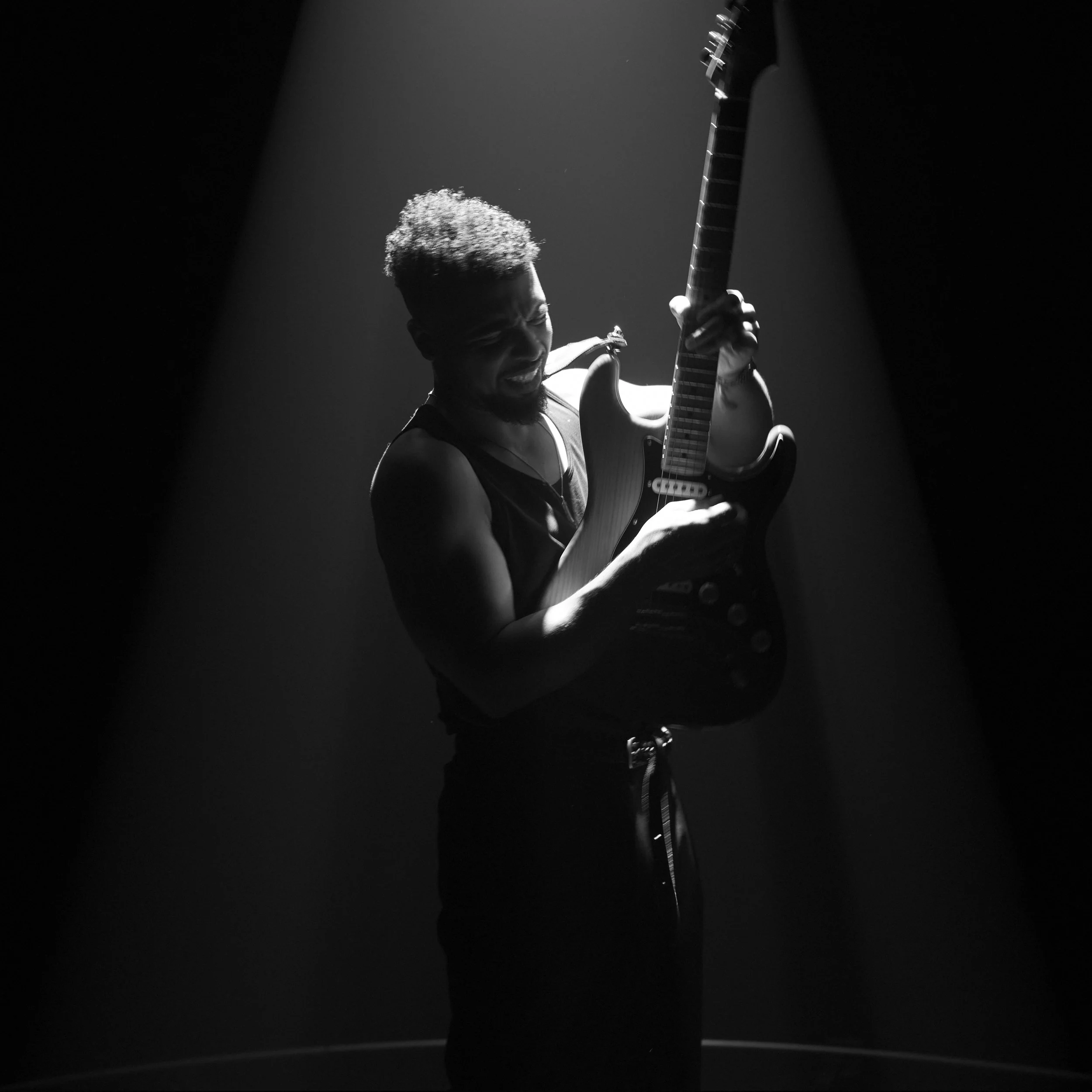 Guitar Black and White 2.jpg