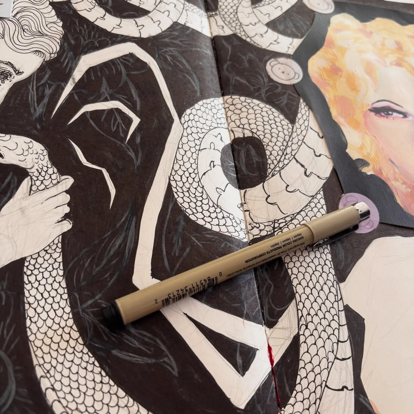 Sketchbook spread and also hey look at my cat
Made no time to draw last week 🫠