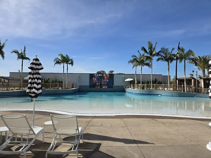 gaylord wave pool.jpg
