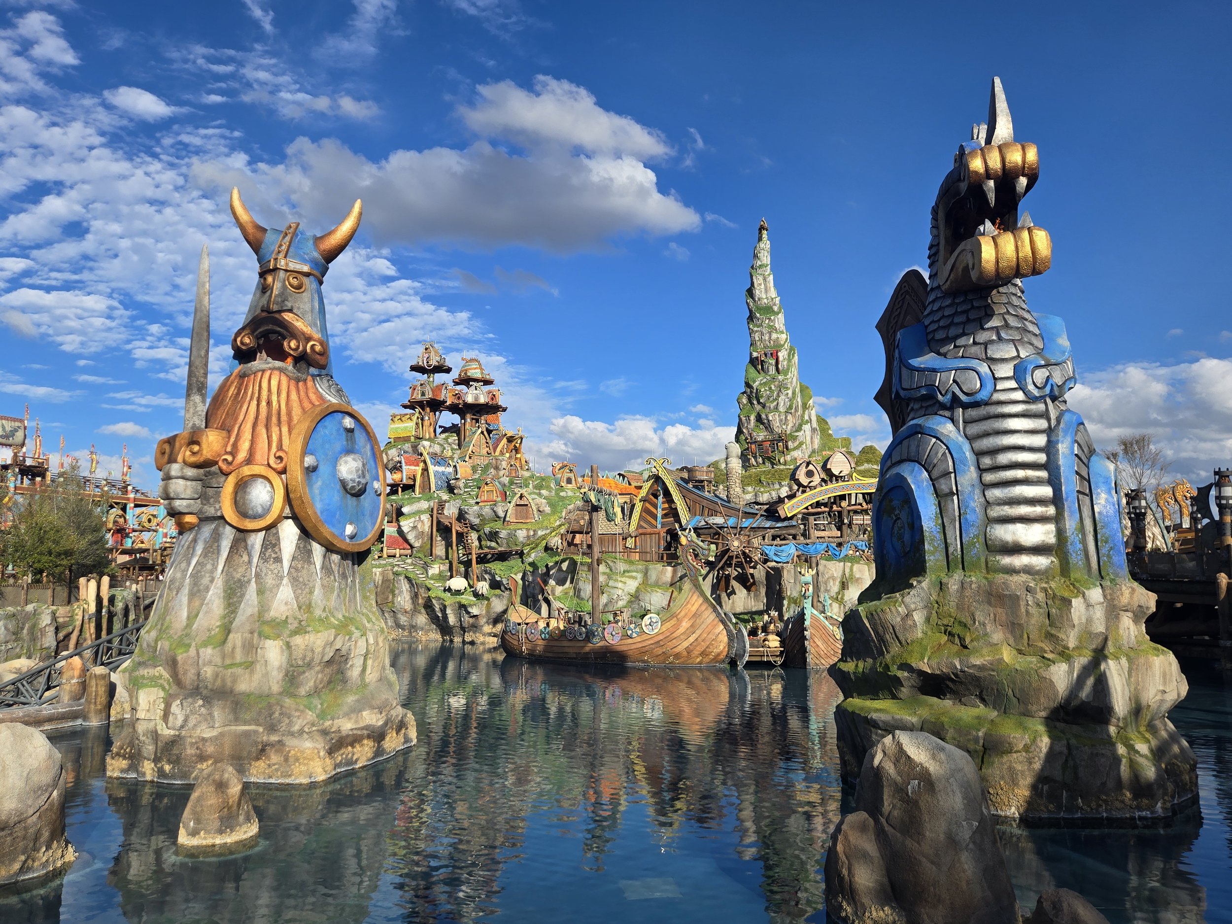 Viking Lake @ How to Train Your Dragon – Isle of Berk:   Design of rockwork in the lake and around the dock area.   