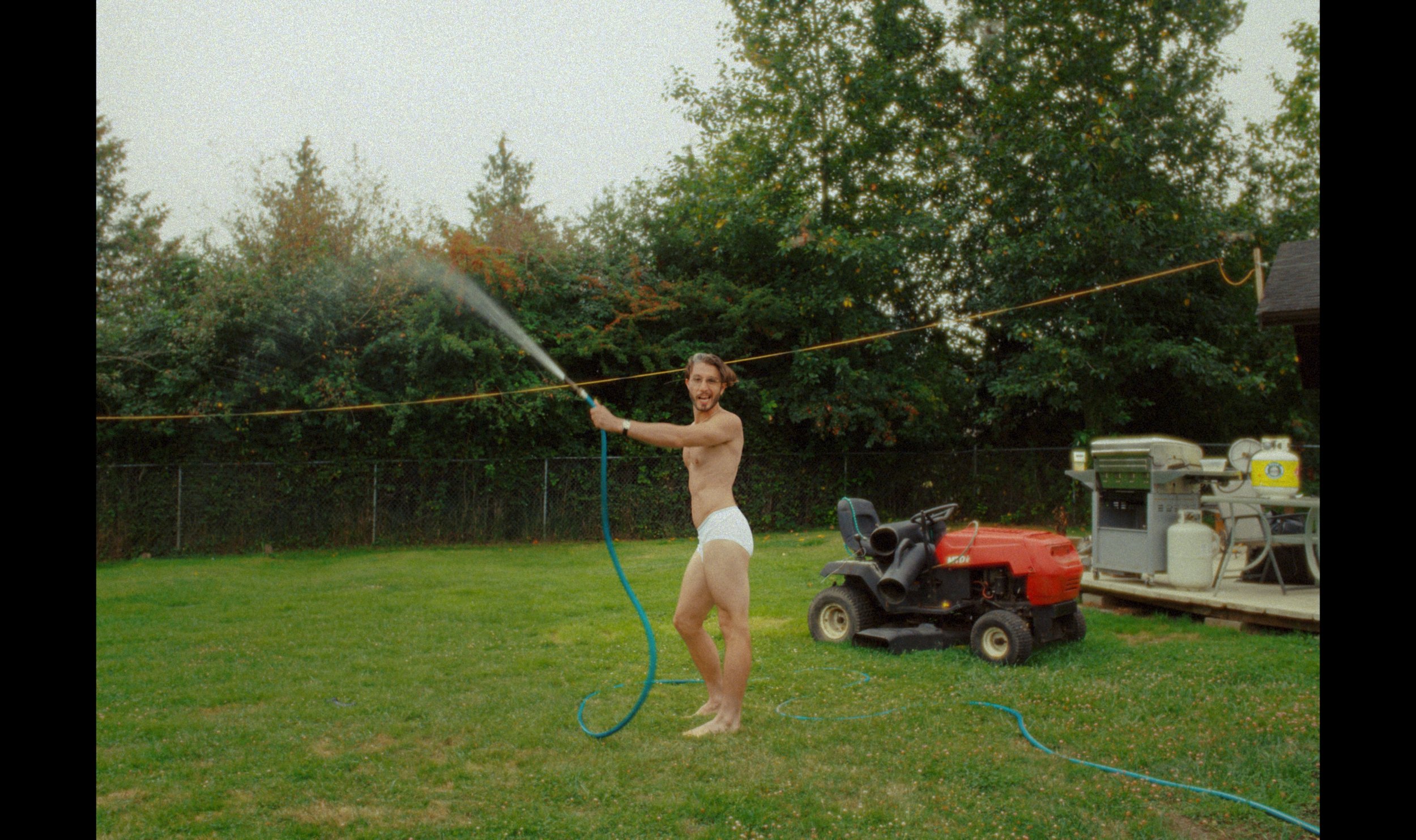 
bbno$ - check (official music video)