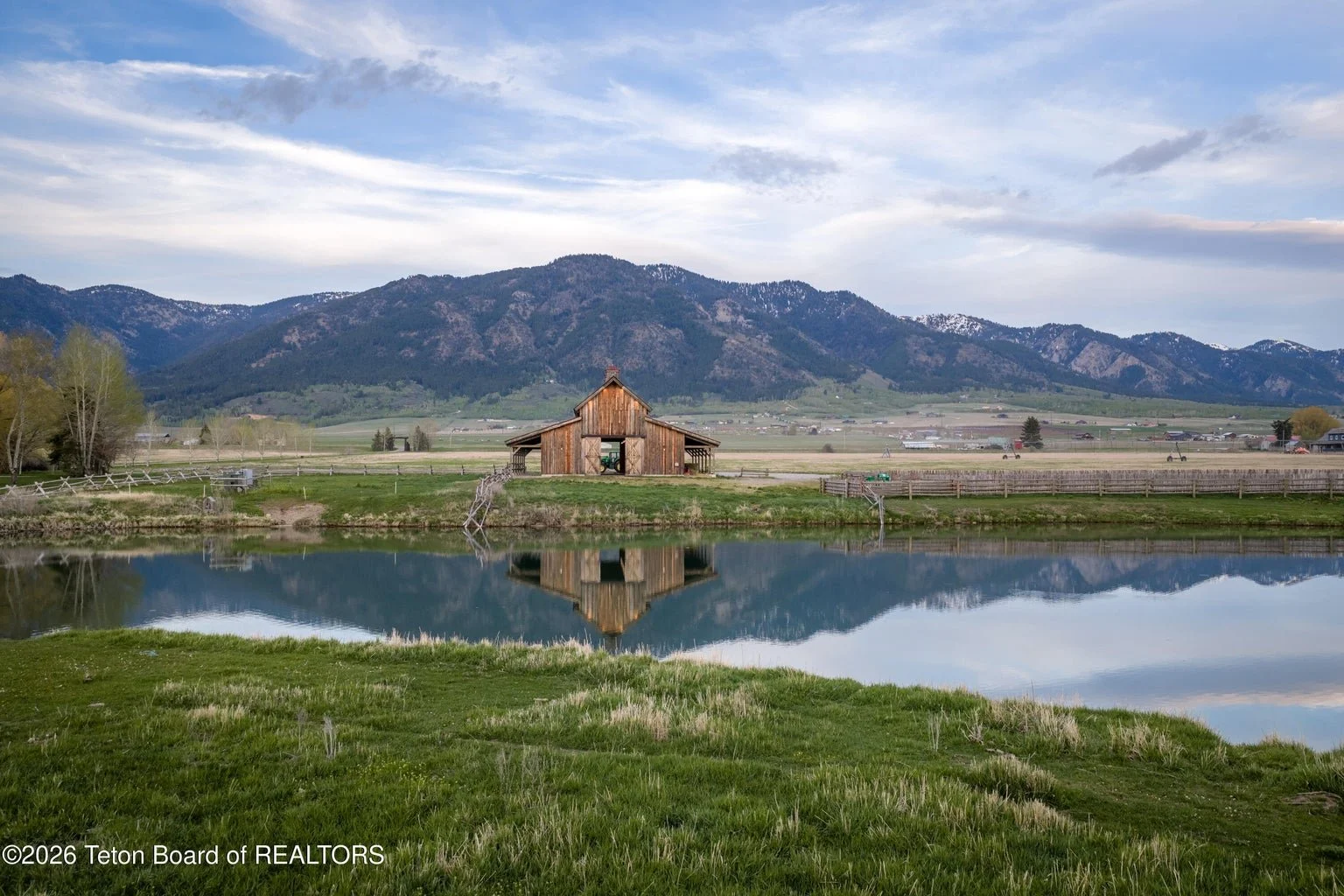 106723 U.S. 89
Etna, WY 83118 $29,750,000 l MLS# 26-1298 