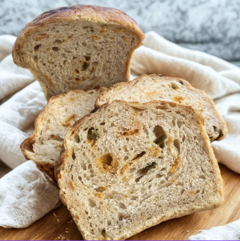 Jalapeño & Red Leicester Sourdough xl Loaf