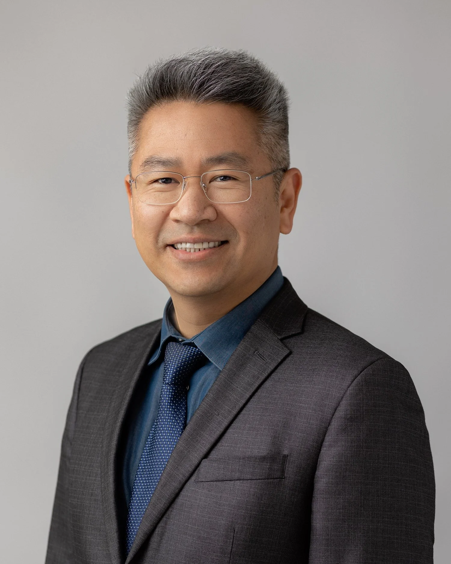 Business professional headshot of a man at Shinkfield Studio San Marino