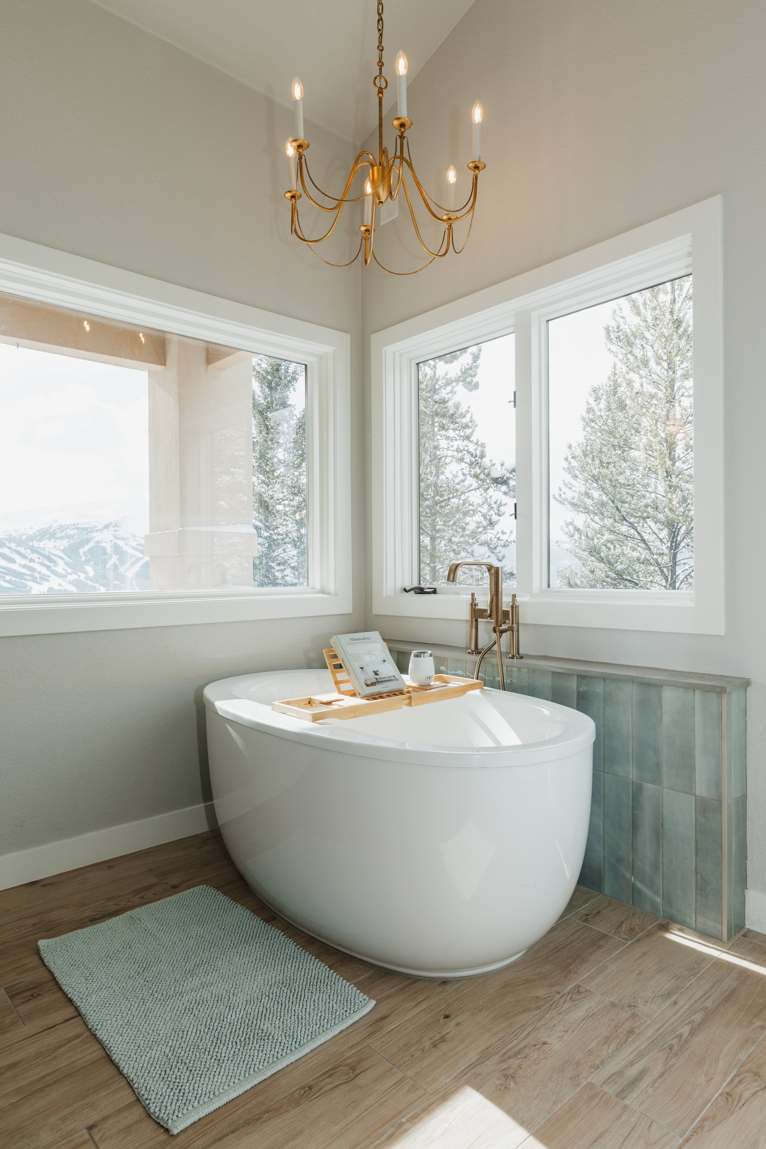 Gorgeous bathtub overlooking a snowy view