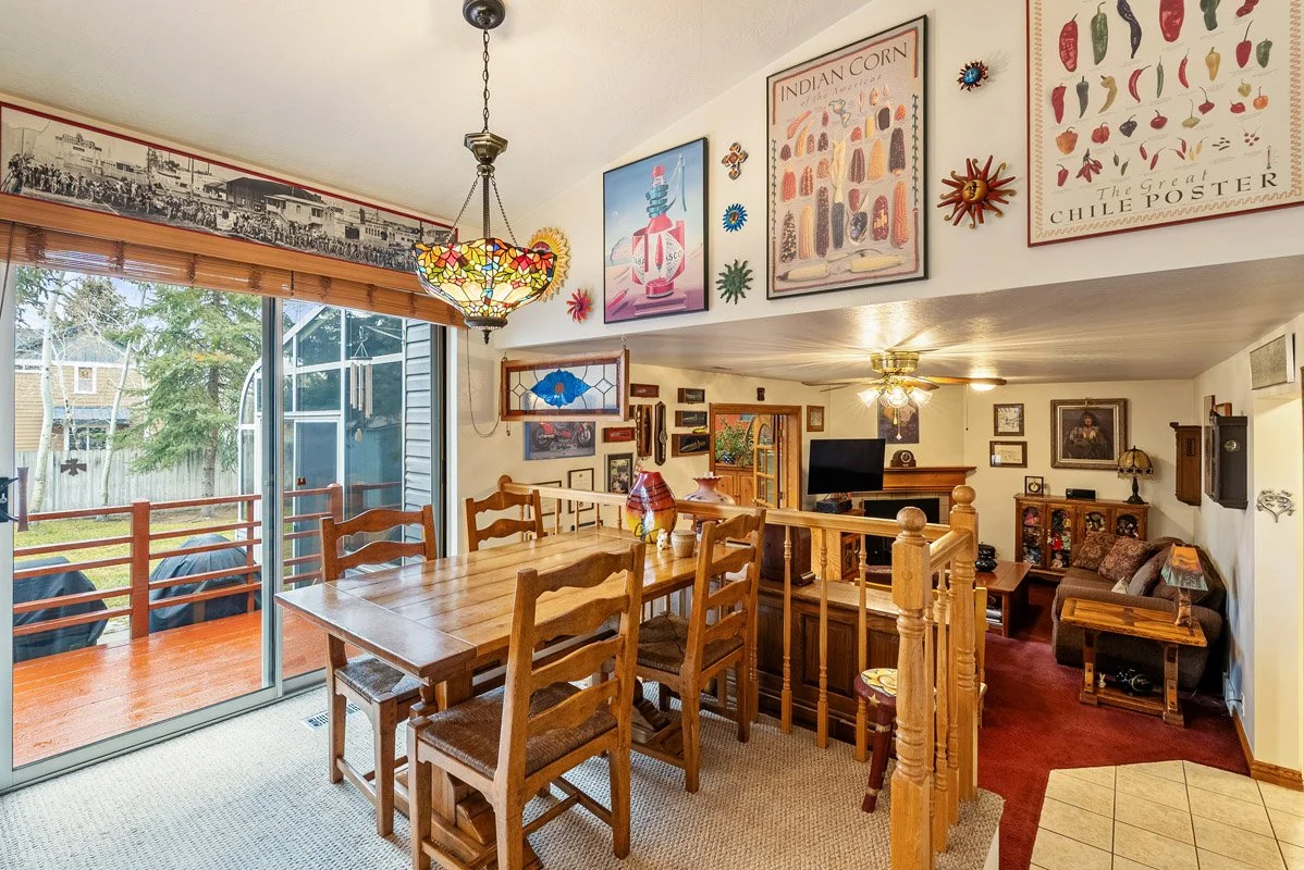 11 - 2268 Ina Ave.jpg