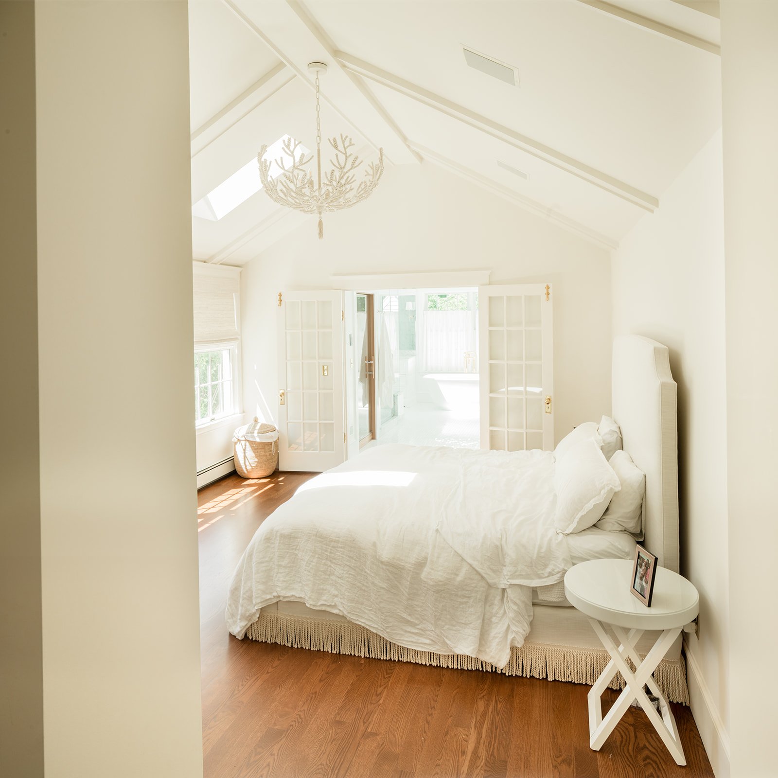 893MainGallery-16.jpg