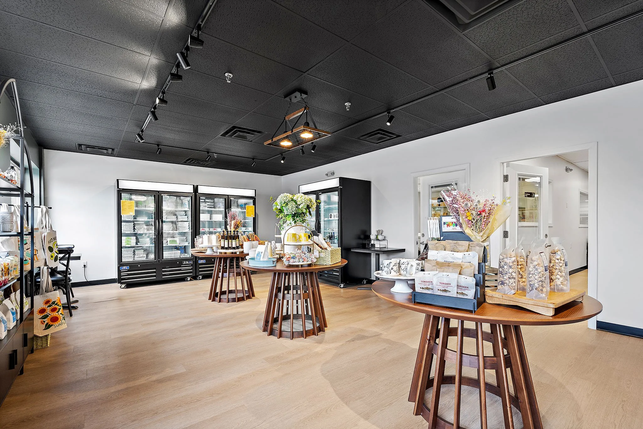 17-print-Twist-Market-8.21.26-20.jpg